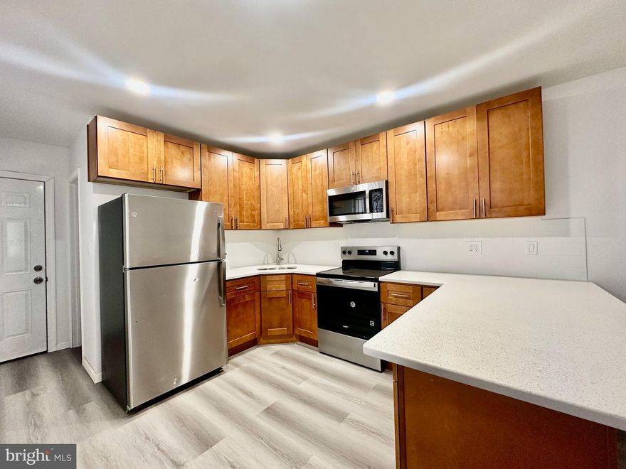 Newly Renovated Townhouse for Sale – Prime Location Near the Schuylkill River & Fairmount Park!
Welcome to your dream home in the heart of Philadelphia! This beautifully updated 3-level, 5 bedroom, 2.5 bathroom townhouse is perfect for a large or growing family. Nestled near the scenic Schuylkill River, Fairmount Park, and the beloved Smith Memorial Playground, this home offers a perfect blend of city living and natural beauty.
Spacious open-concept first floor with a modern kitchen, large living area, powder room, laundry space, and direct access to the private backyard.
Second floor includes 3 comfortable bedrooms and a full bathroom, plus access to a private deck—ideal for relaxing or entertaining.
Third floor boasts 2 spacious bedrooms and an additional full bathroom.
The whole house is bright and airy throughout, thanks to abundant natural light. Full basement adds bonus space for storage or potential finishing. It ust a 5-minute drive to Fairmount Park, one of Philadelphia's most picturesque green spaces. Enjoy year-round festivals, community events, and outdoor adventures along the historic Schuylkill River. This location offers the perfect balance of vibrant city life and tranquil park access—a truly rare find!
Don't miss out on this gem—schedule your showing today!