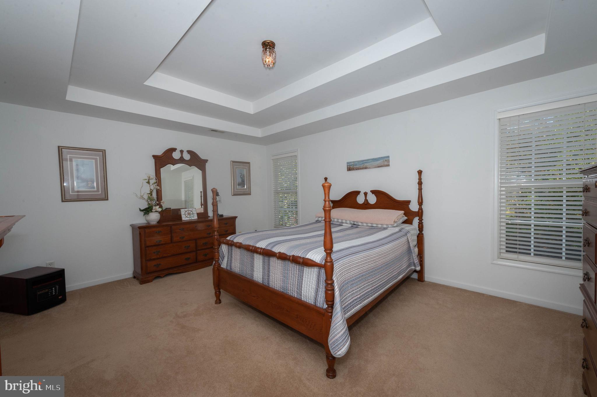 MAYFAIR GLEN - Residential