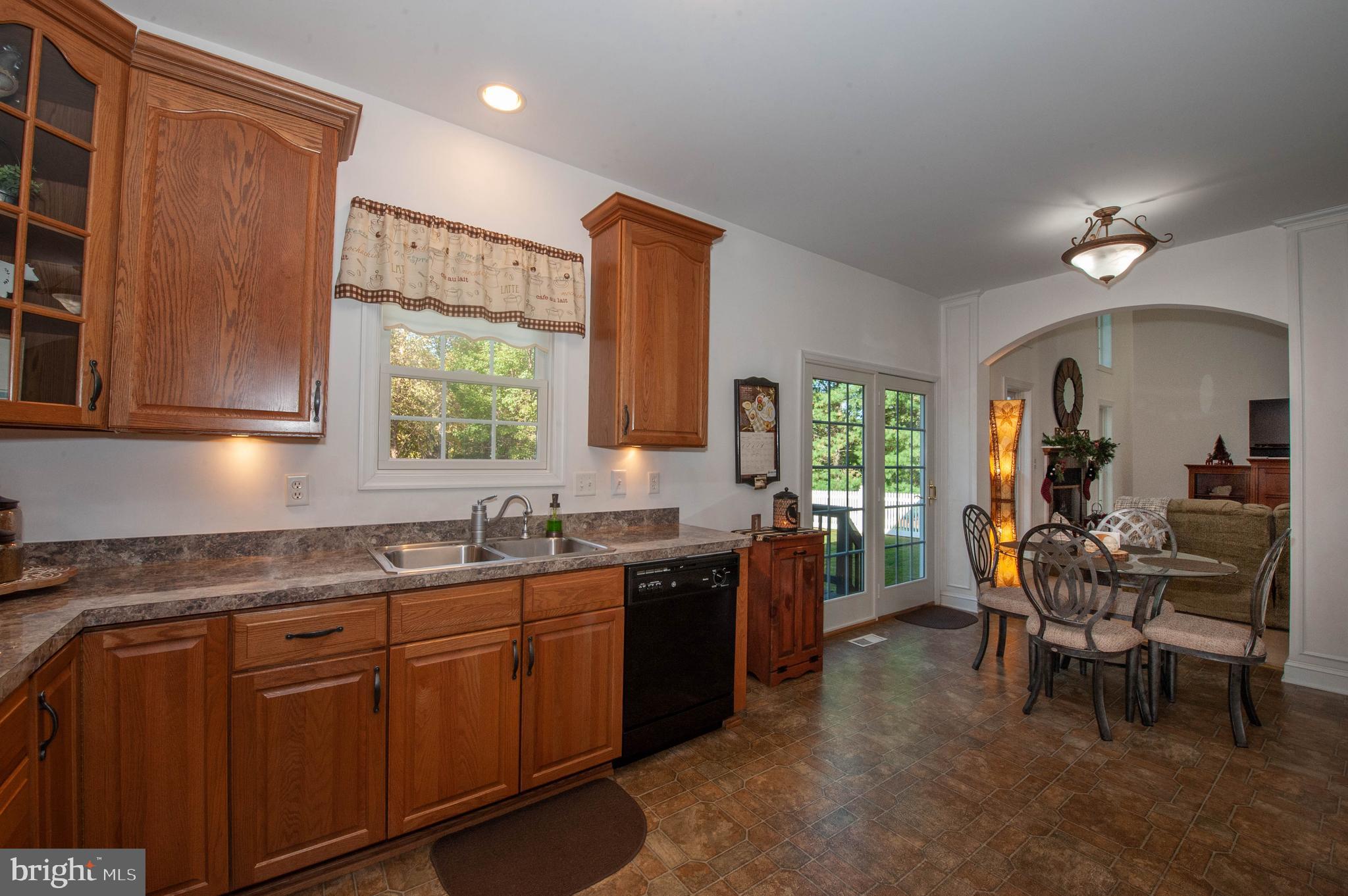 MAYFAIR GLEN - Residential