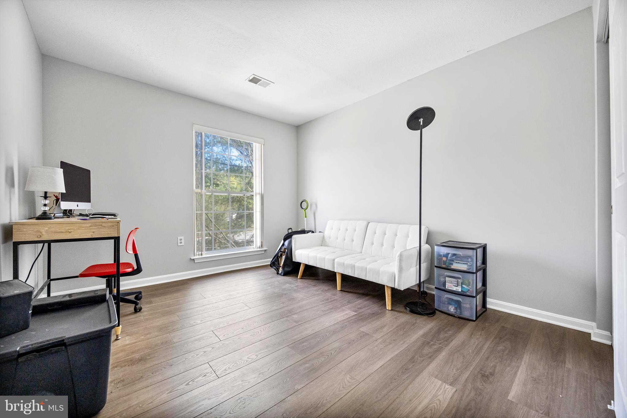 SILVERBROOK WOOD - Residential