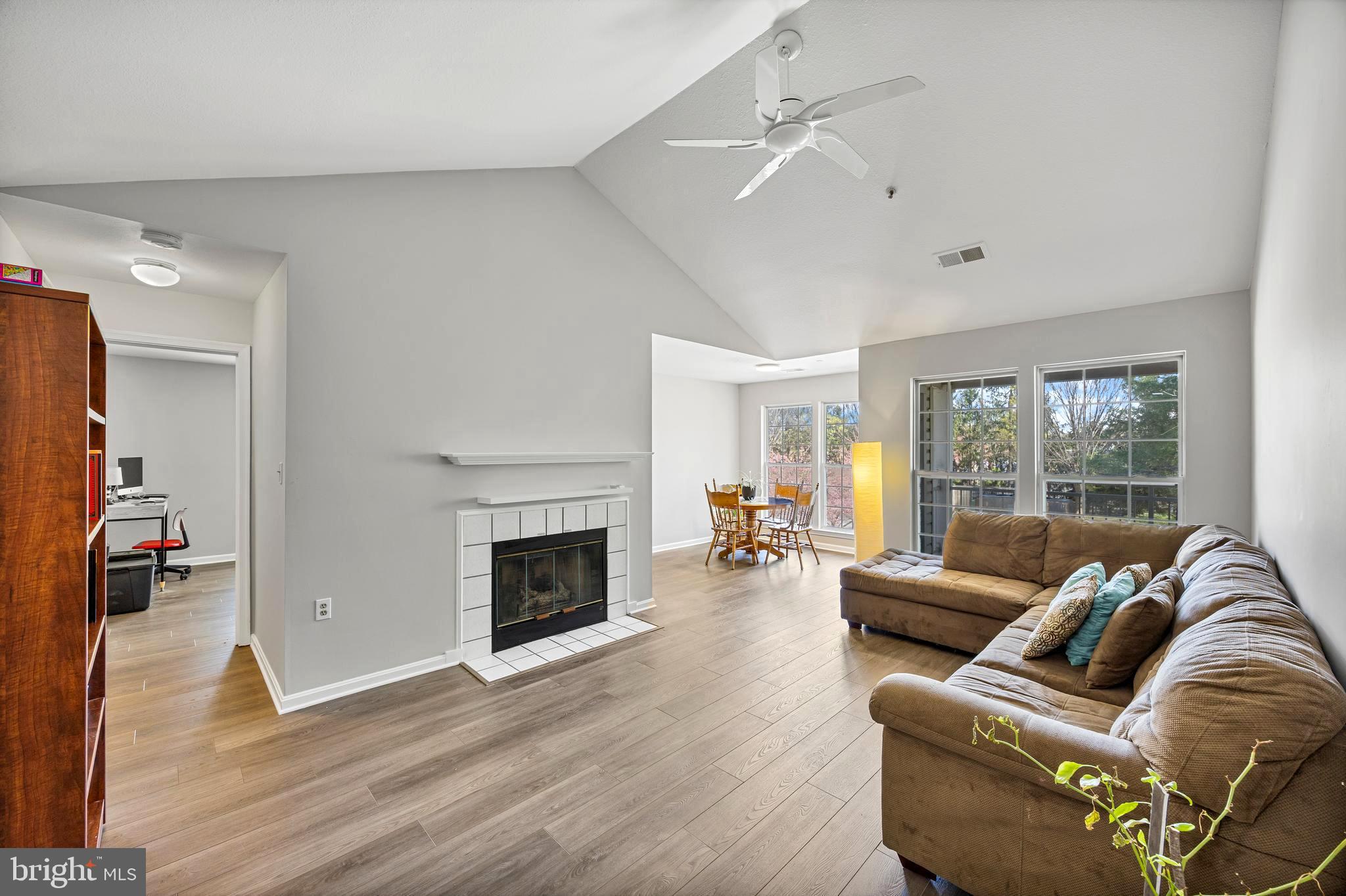 SILVERBROOK WOOD - Residential