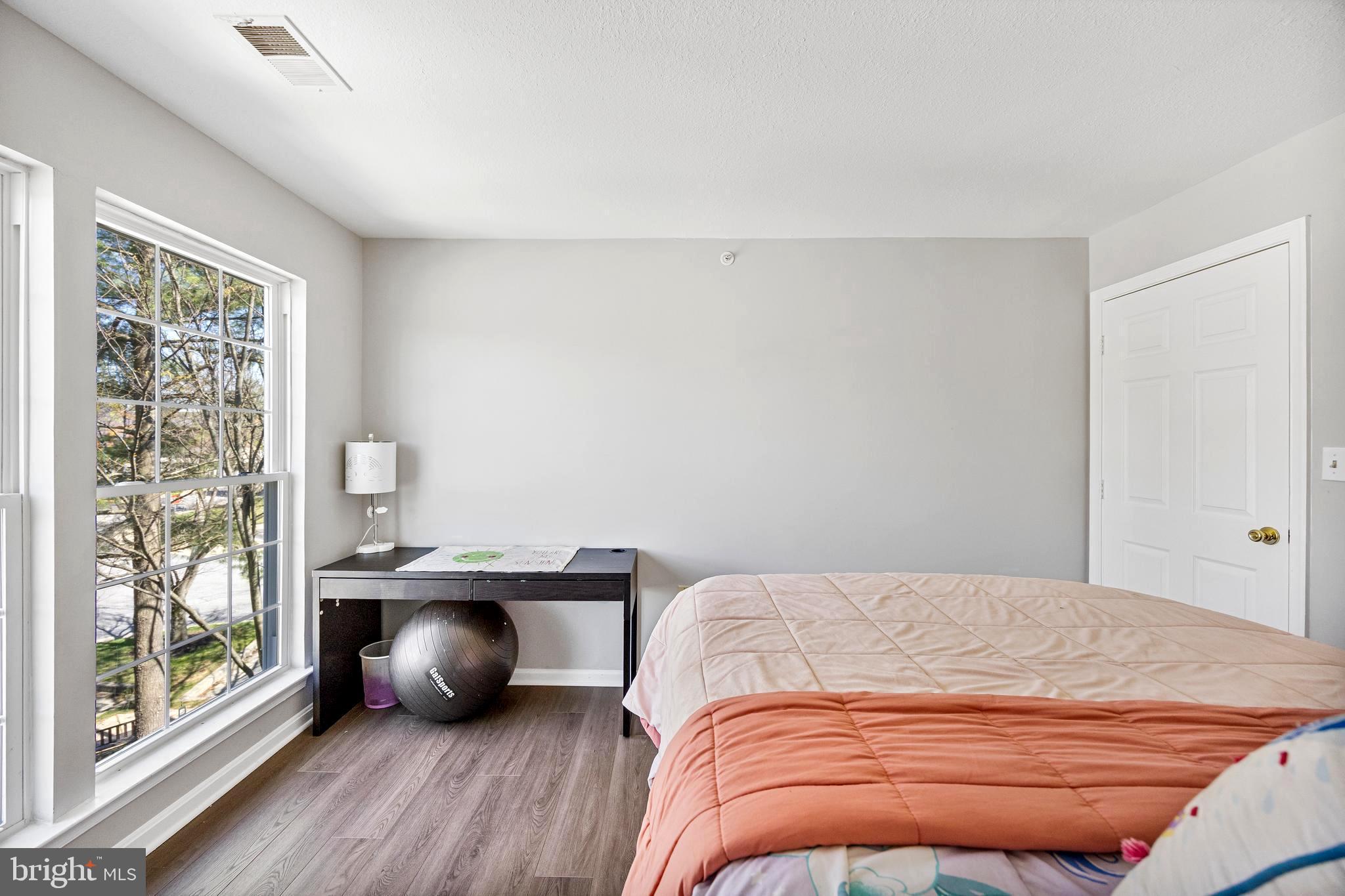 SILVERBROOK WOOD - Residential