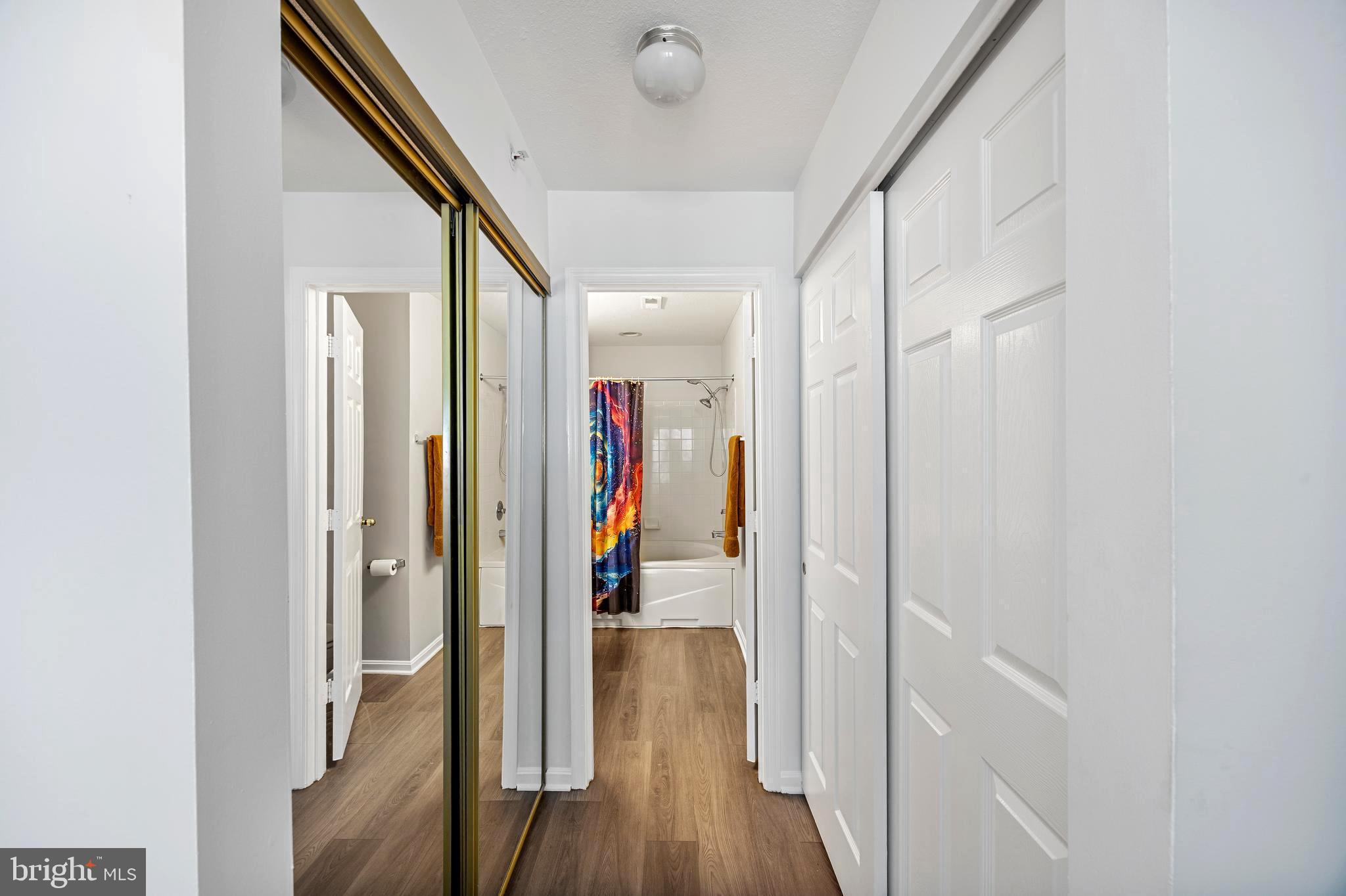 SILVERBROOK WOOD - Residential