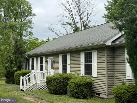 63 Lakeside Drive, Collegeville, PA MLS: PAMC2140684
