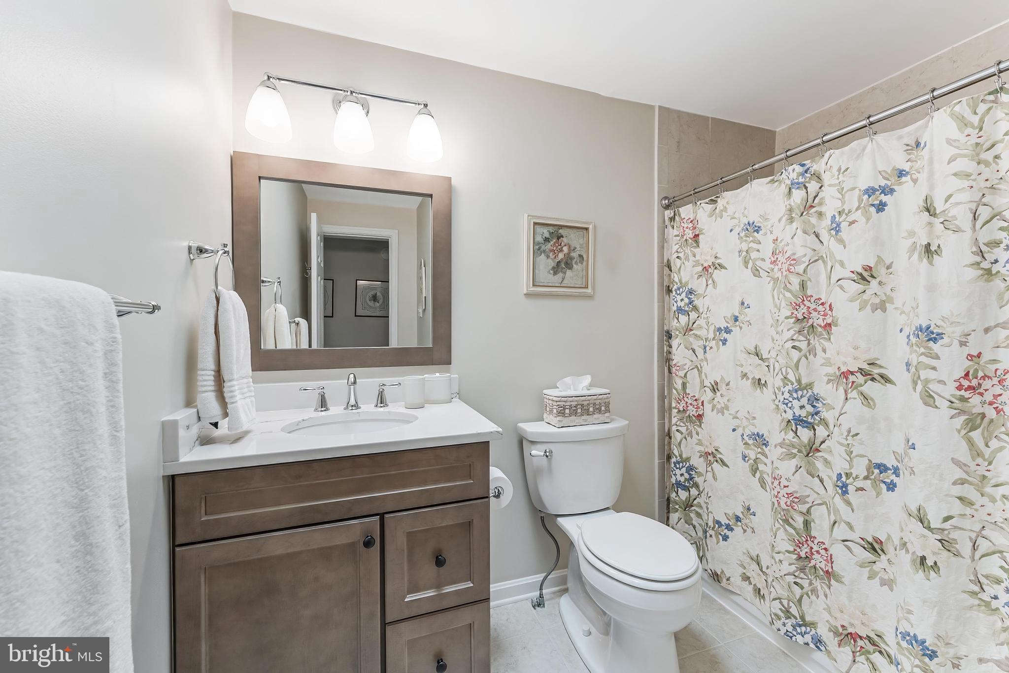 KELLY FARMS - Residential