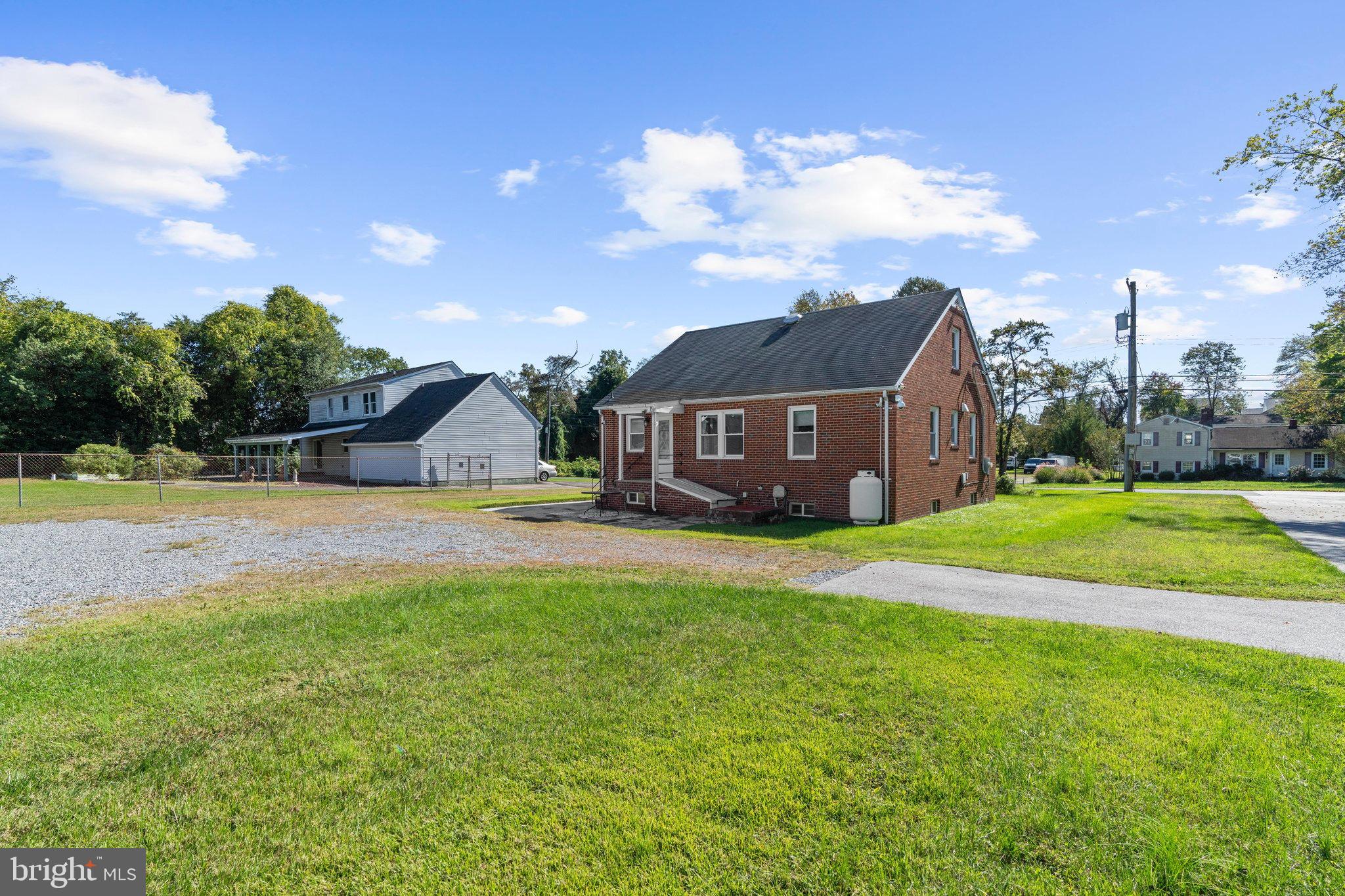 1242 DELMONT ROAD