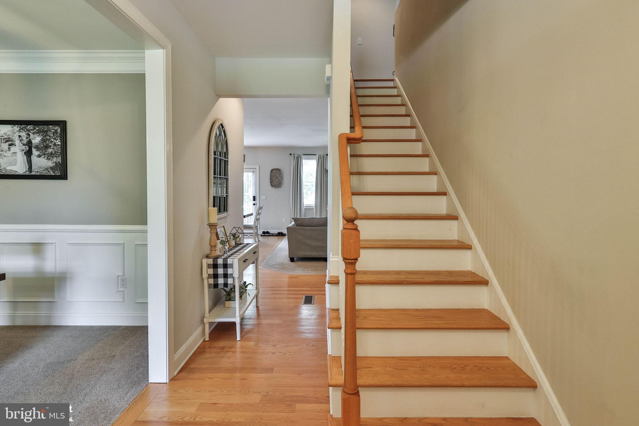 5543 REID LANE
