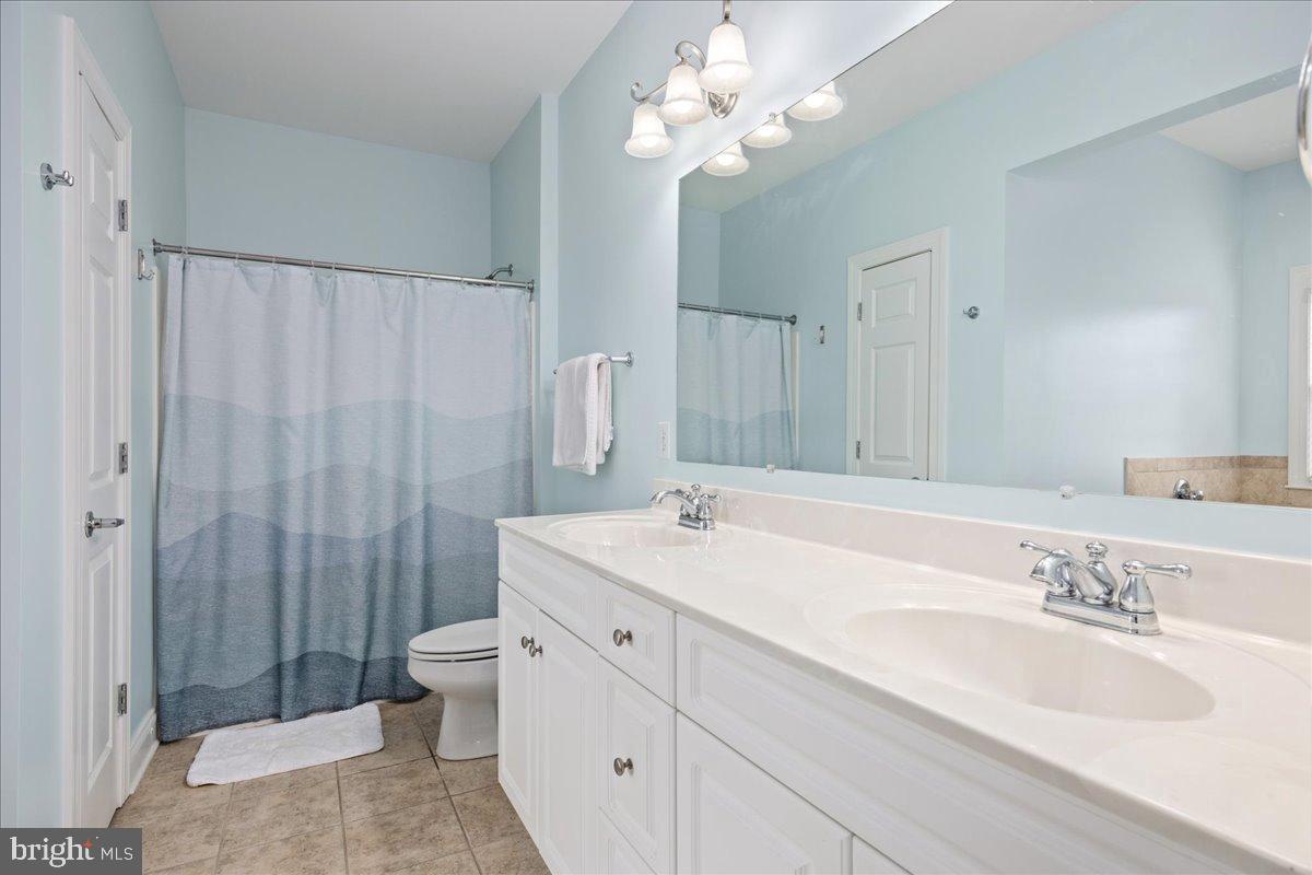 THE GLEN AT CROSS KEYS - Residential