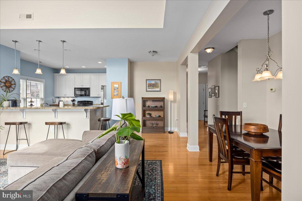 THE GLEN AT CROSS KEYS - Residential