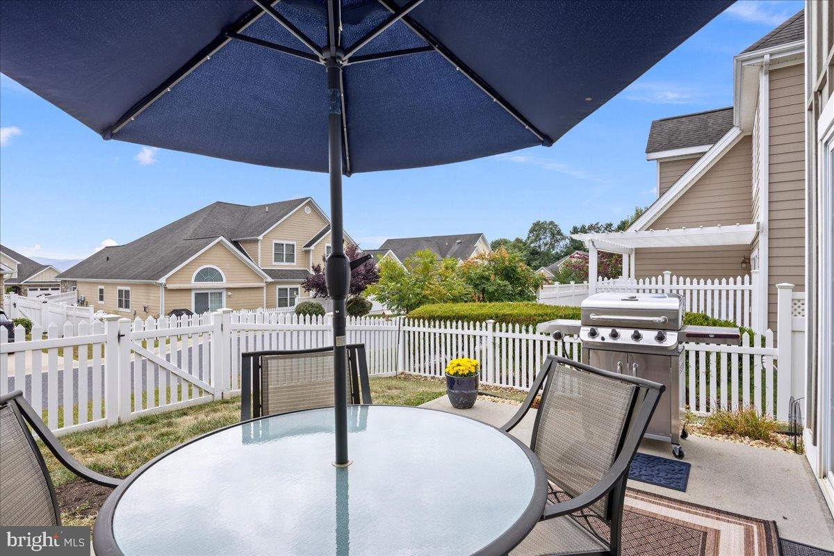 THE GLEN AT CROSS KEYS - Residential