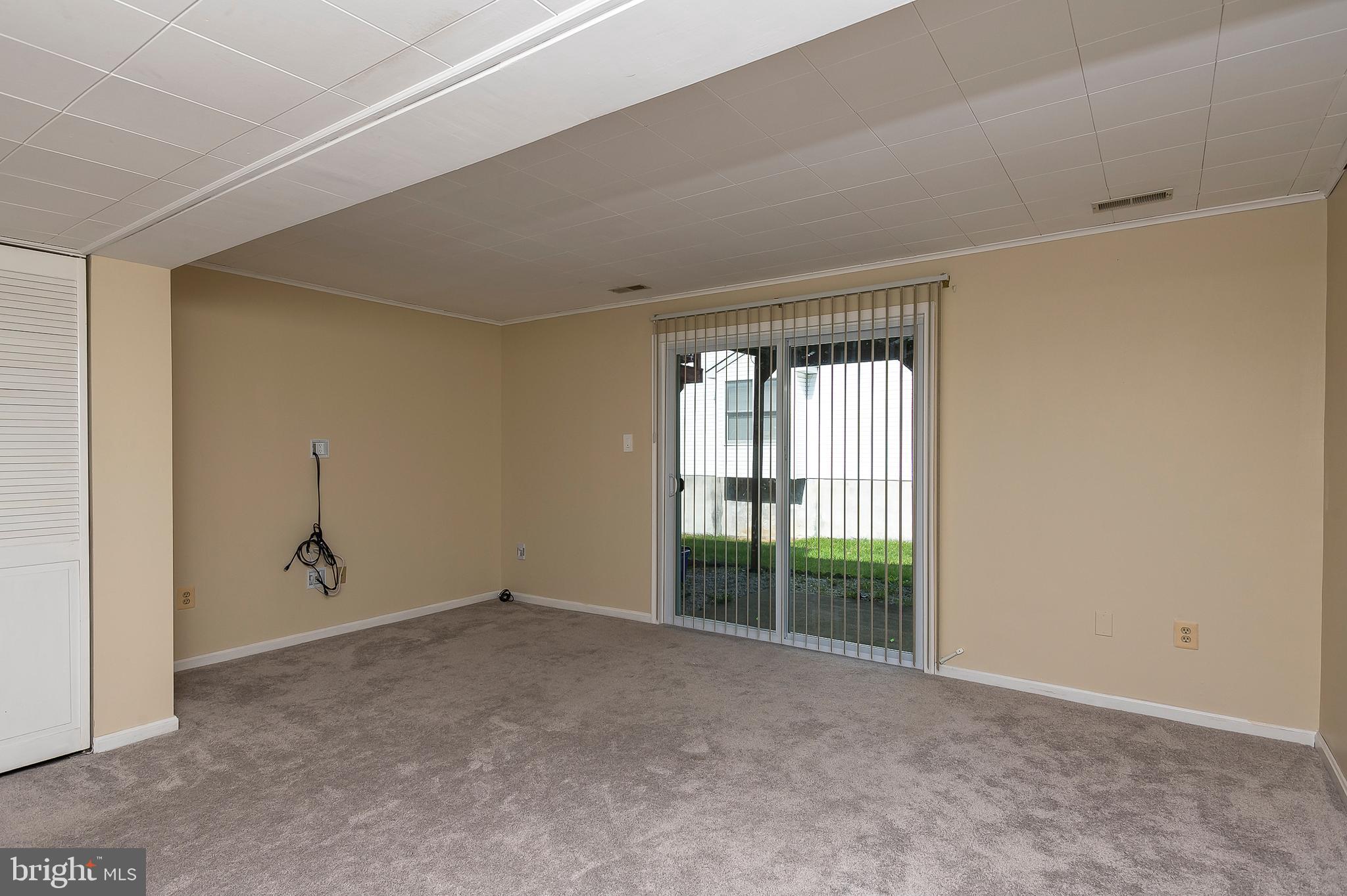 ELLICOTT MEADOWS - Residential