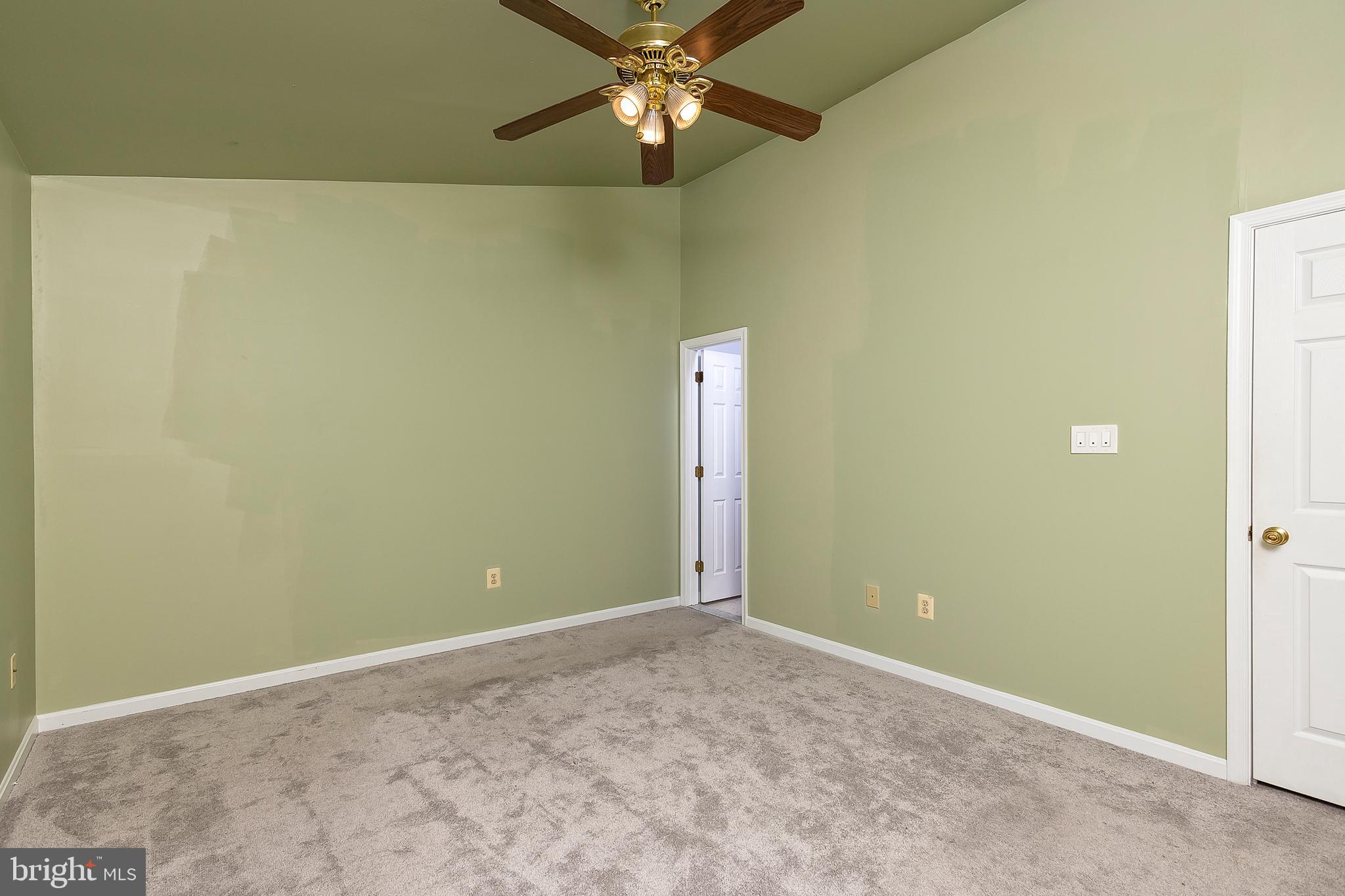 ELLICOTT MEADOWS - Residential