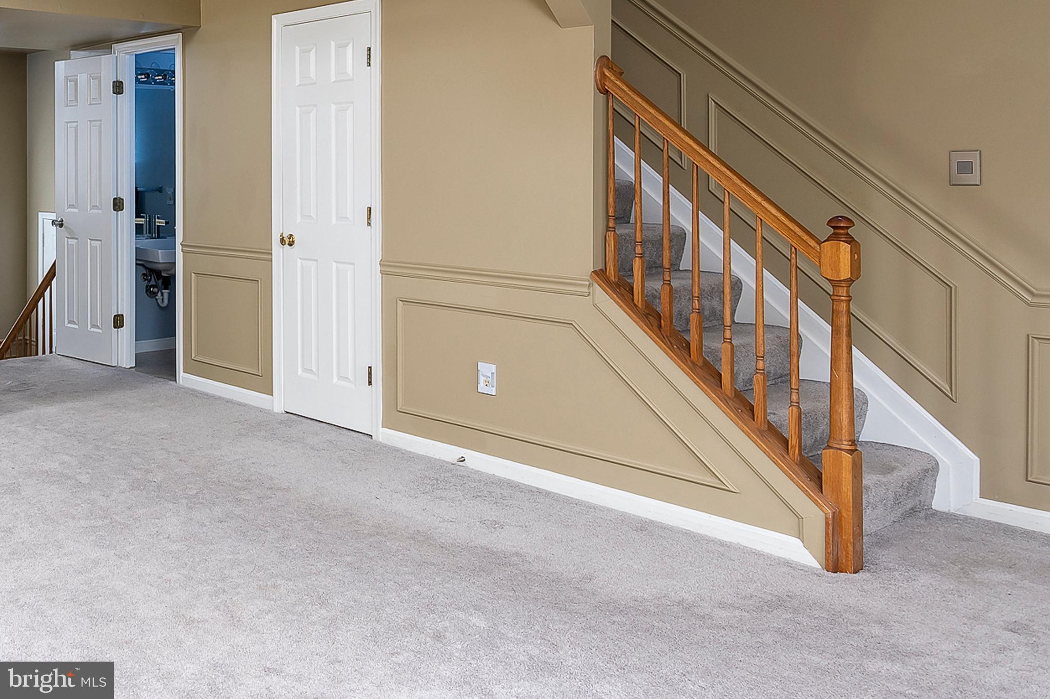 ELLICOTT MEADOWS - Residential