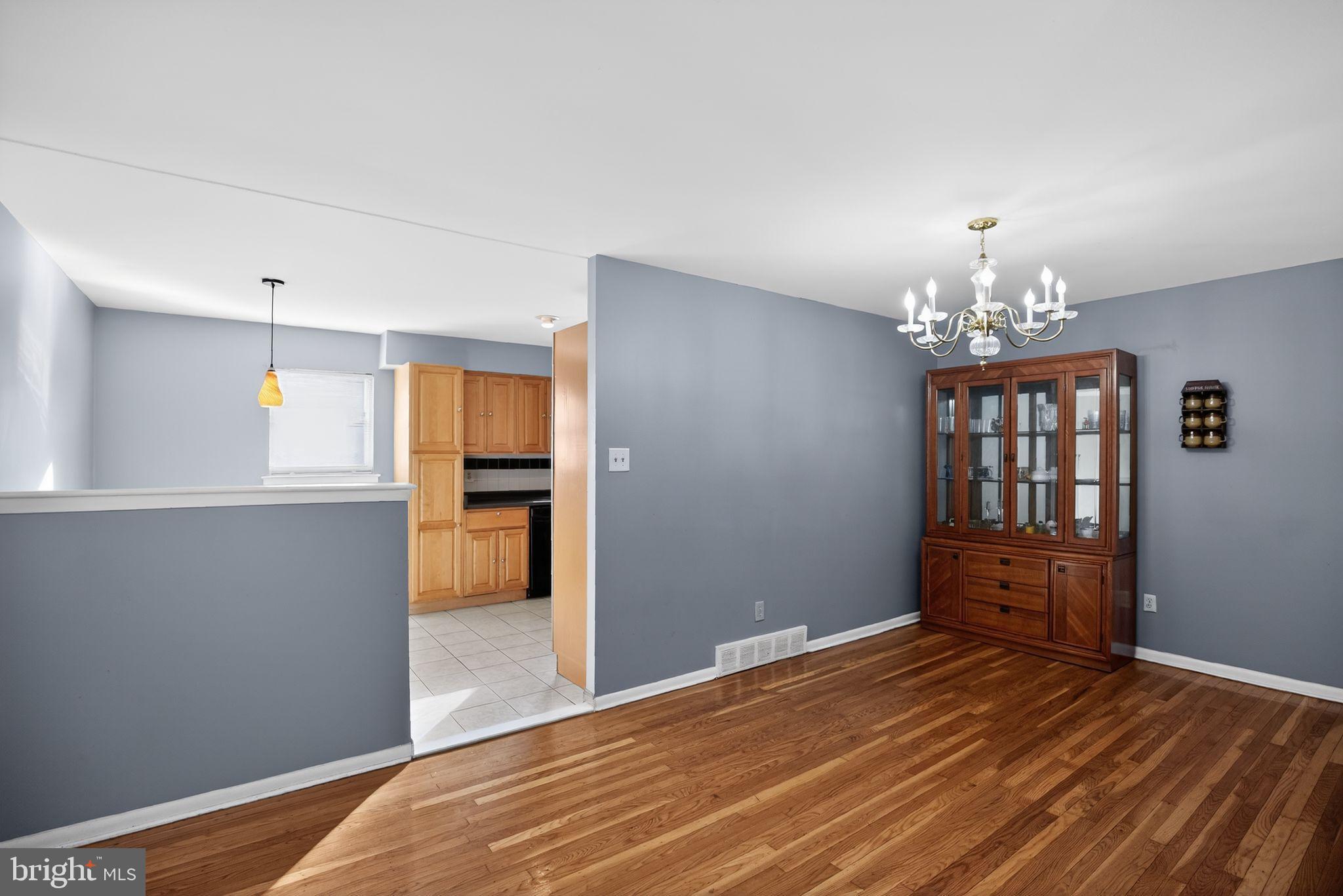 SOMERTON - Residential