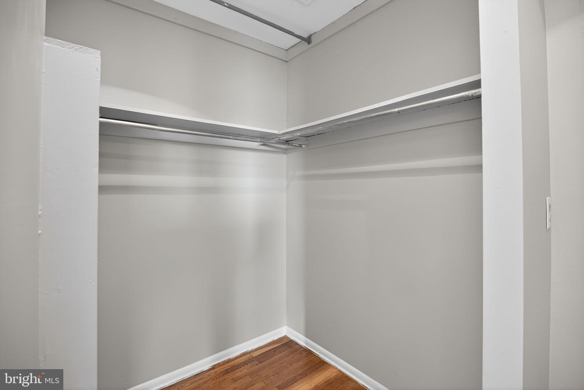 SOMERTON - Residential