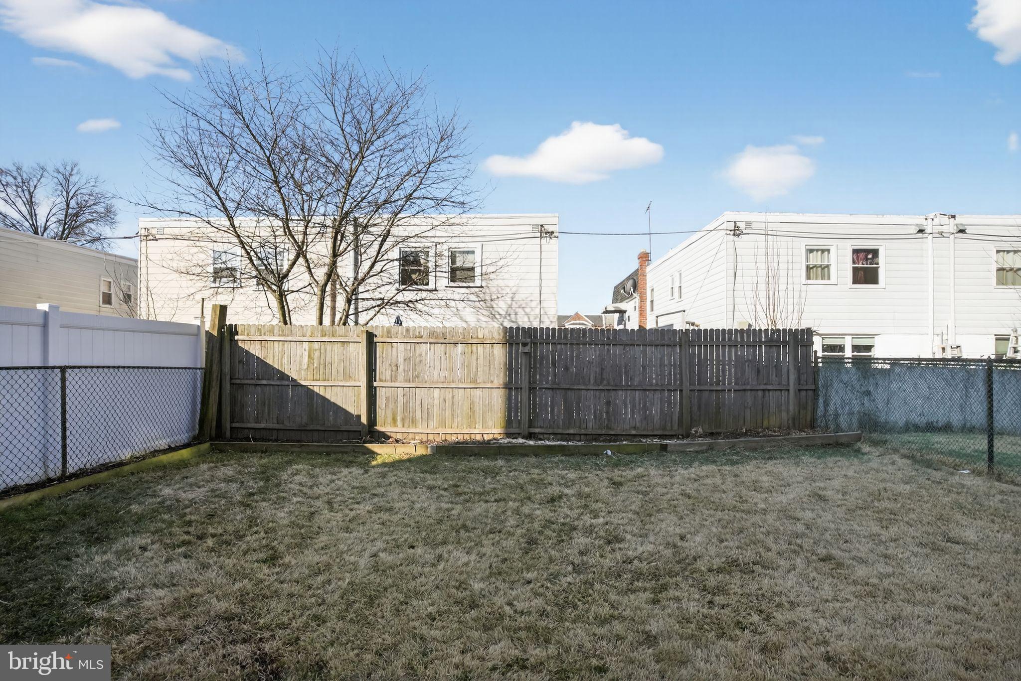 SOMERTON - Residential