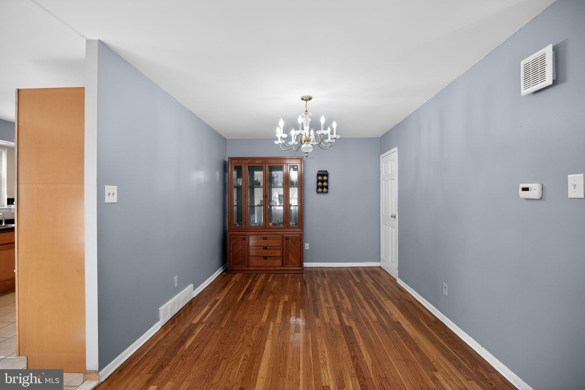 SOMERTON - Residential