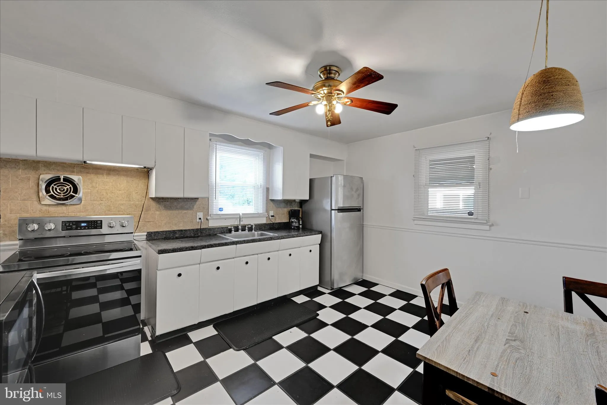 Harrisburg, Pennsylvania 17109, United States, 3 Bedrooms Bedrooms, ,1 BathroomBathrooms,Residential,Coming Soon,237794