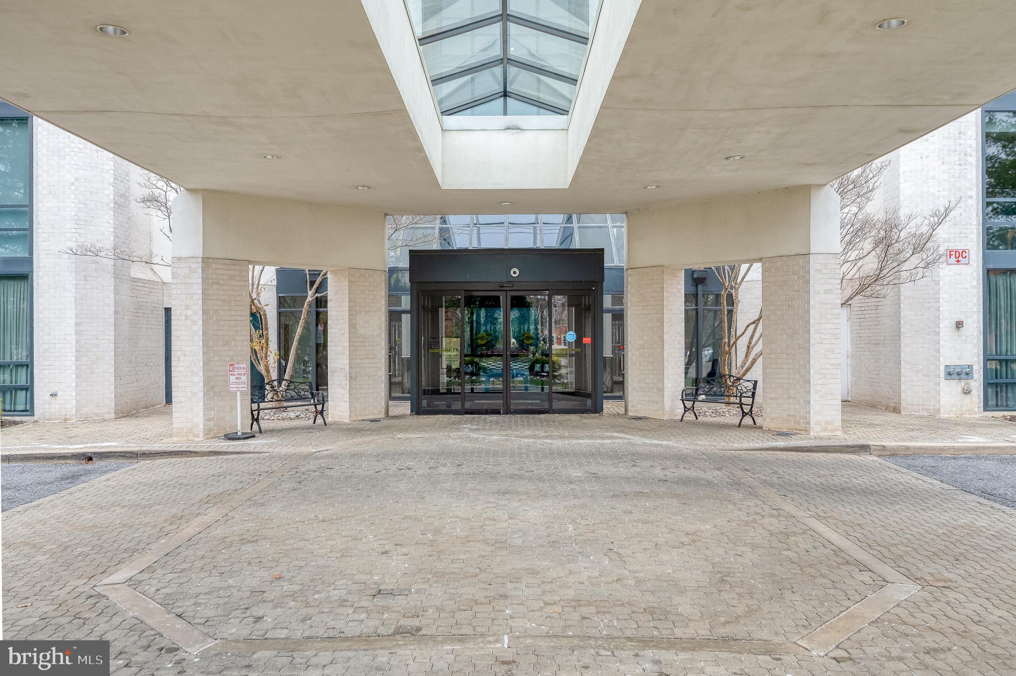 PAVILION IN THE PARK - Residential