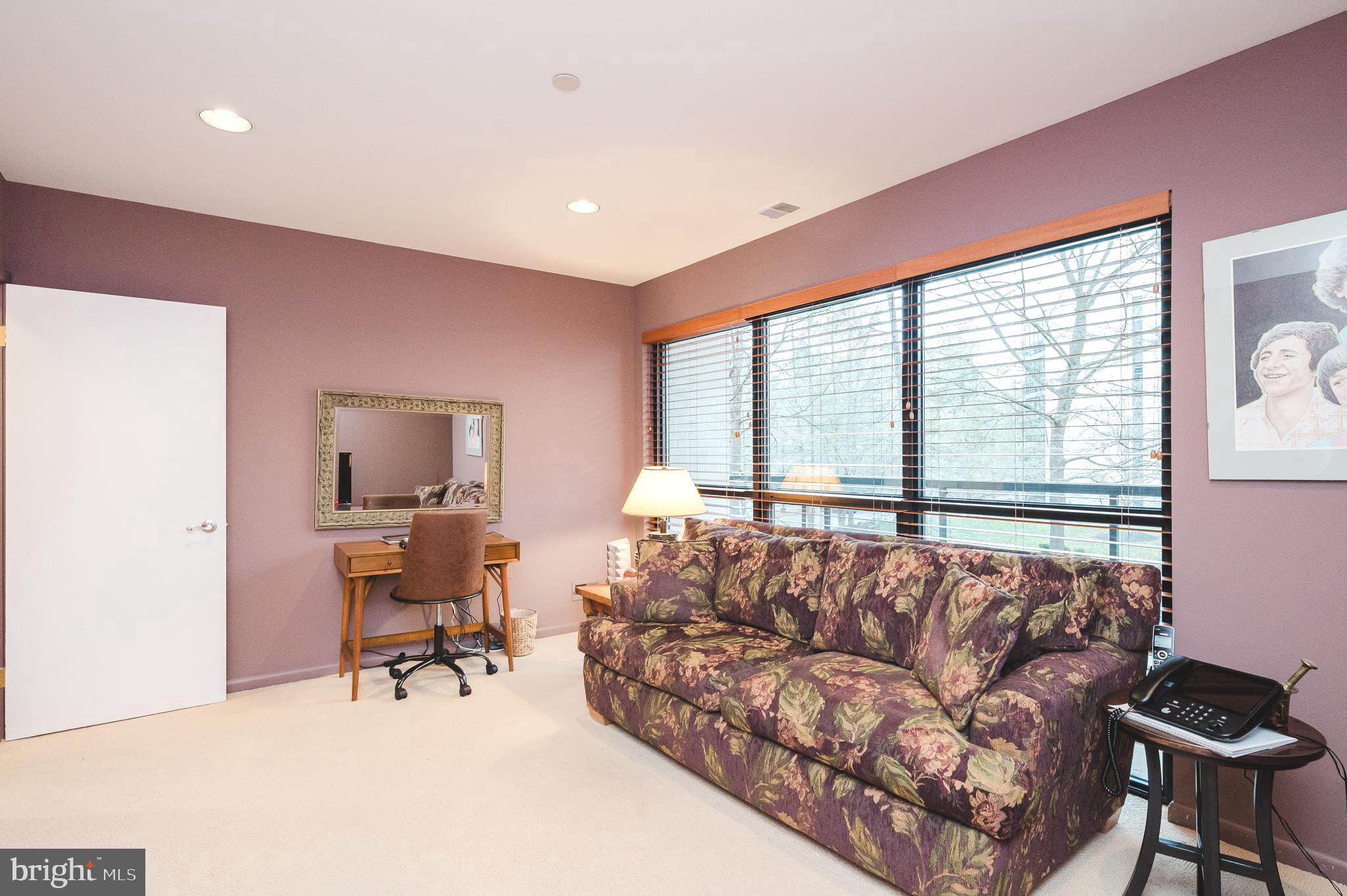 PAVILION IN THE PARK - Residential