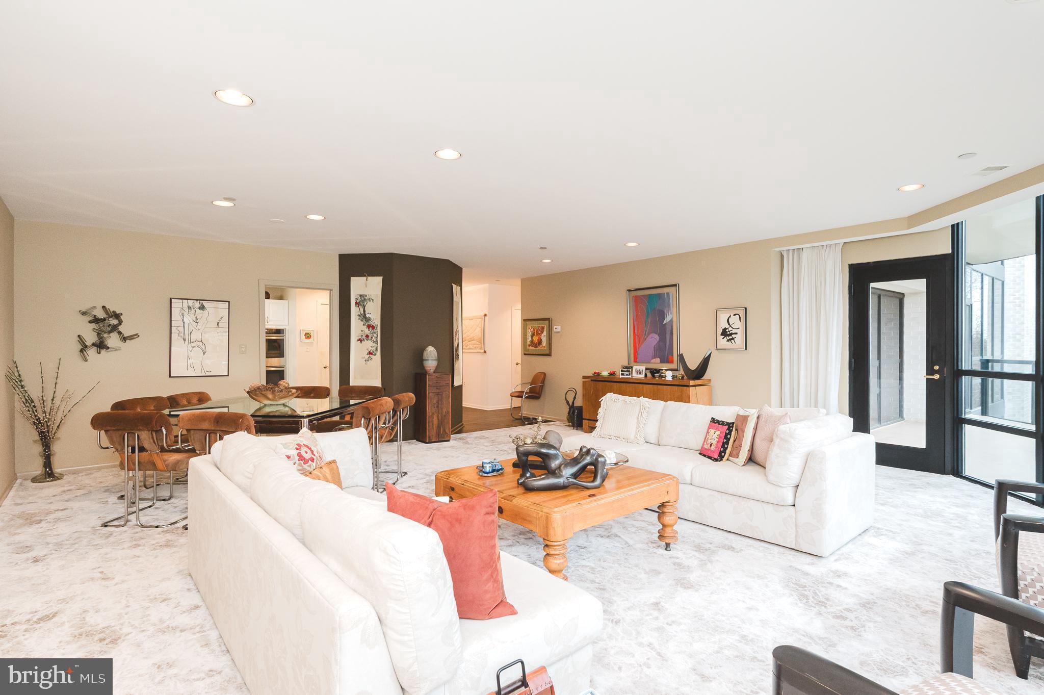 PAVILION IN THE PARK - Residential