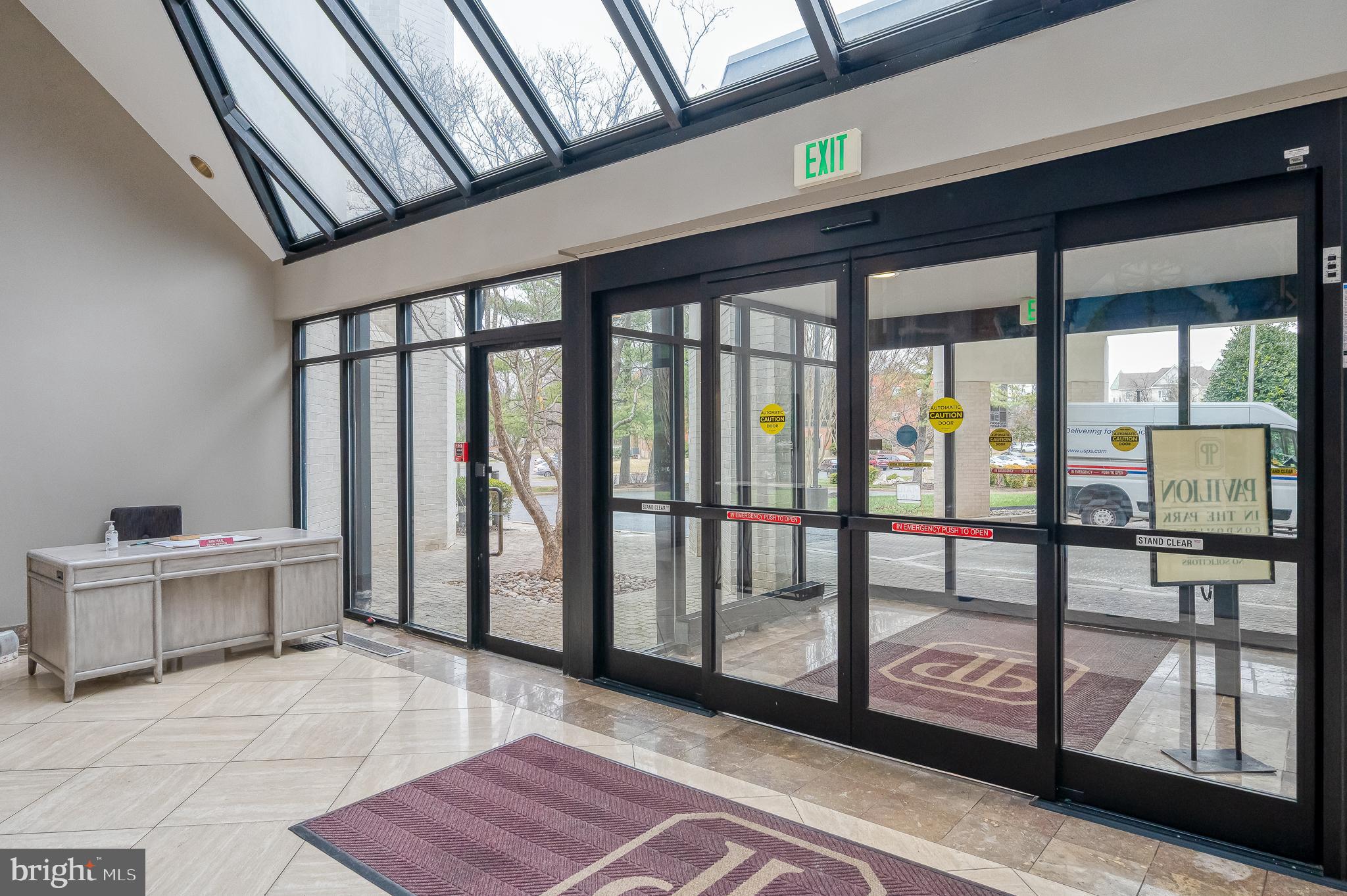 PAVILION IN THE PARK - Residential