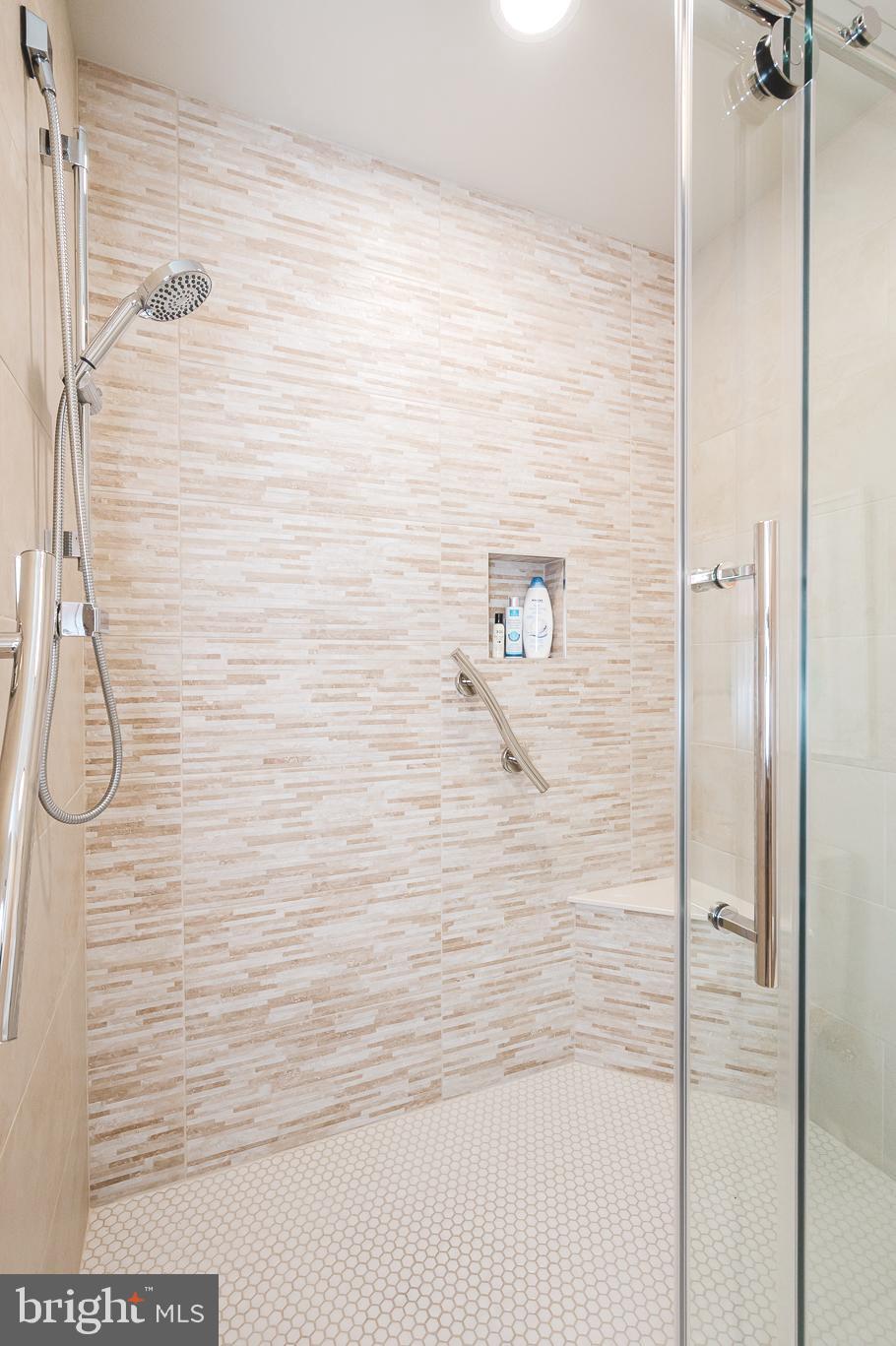 PAVILION IN THE PARK - Residential