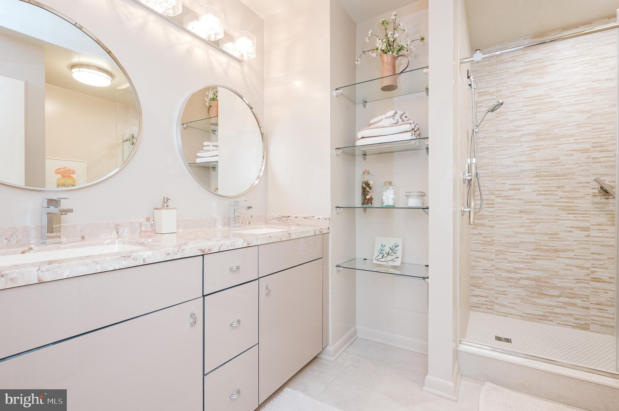 PAVILION IN THE PARK - Residential