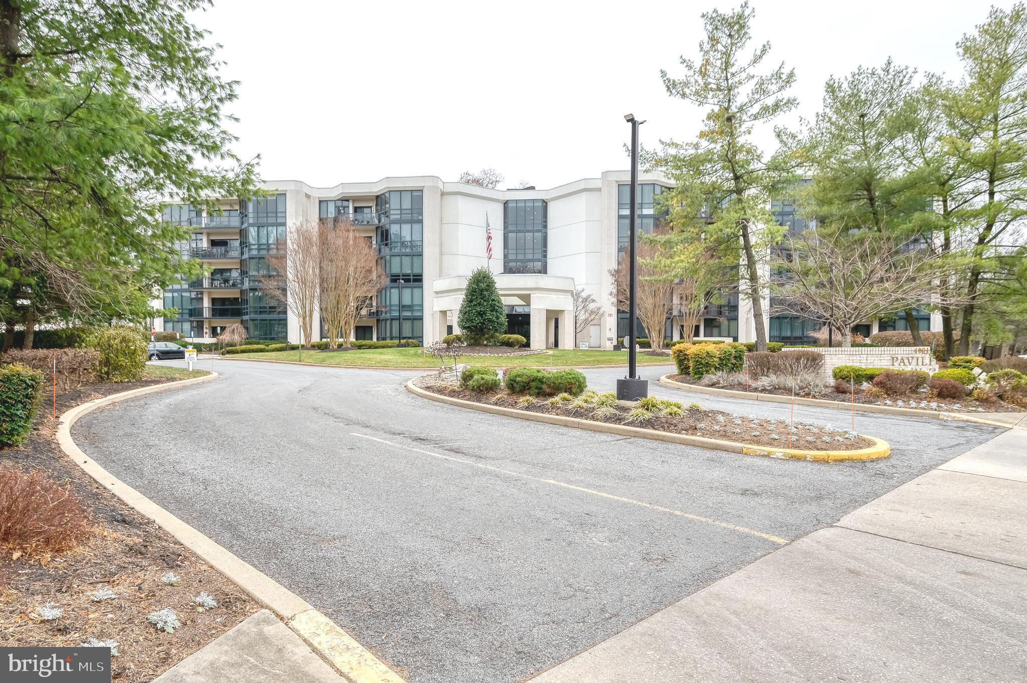 PAVILION IN THE PARK - Residential