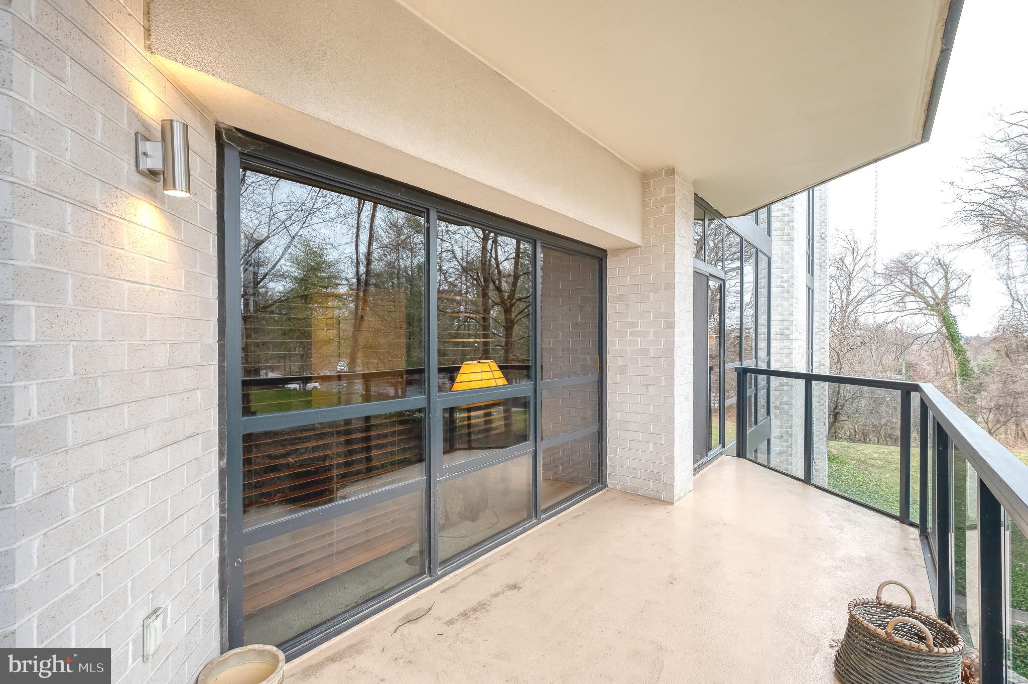 PAVILION IN THE PARK - Residential