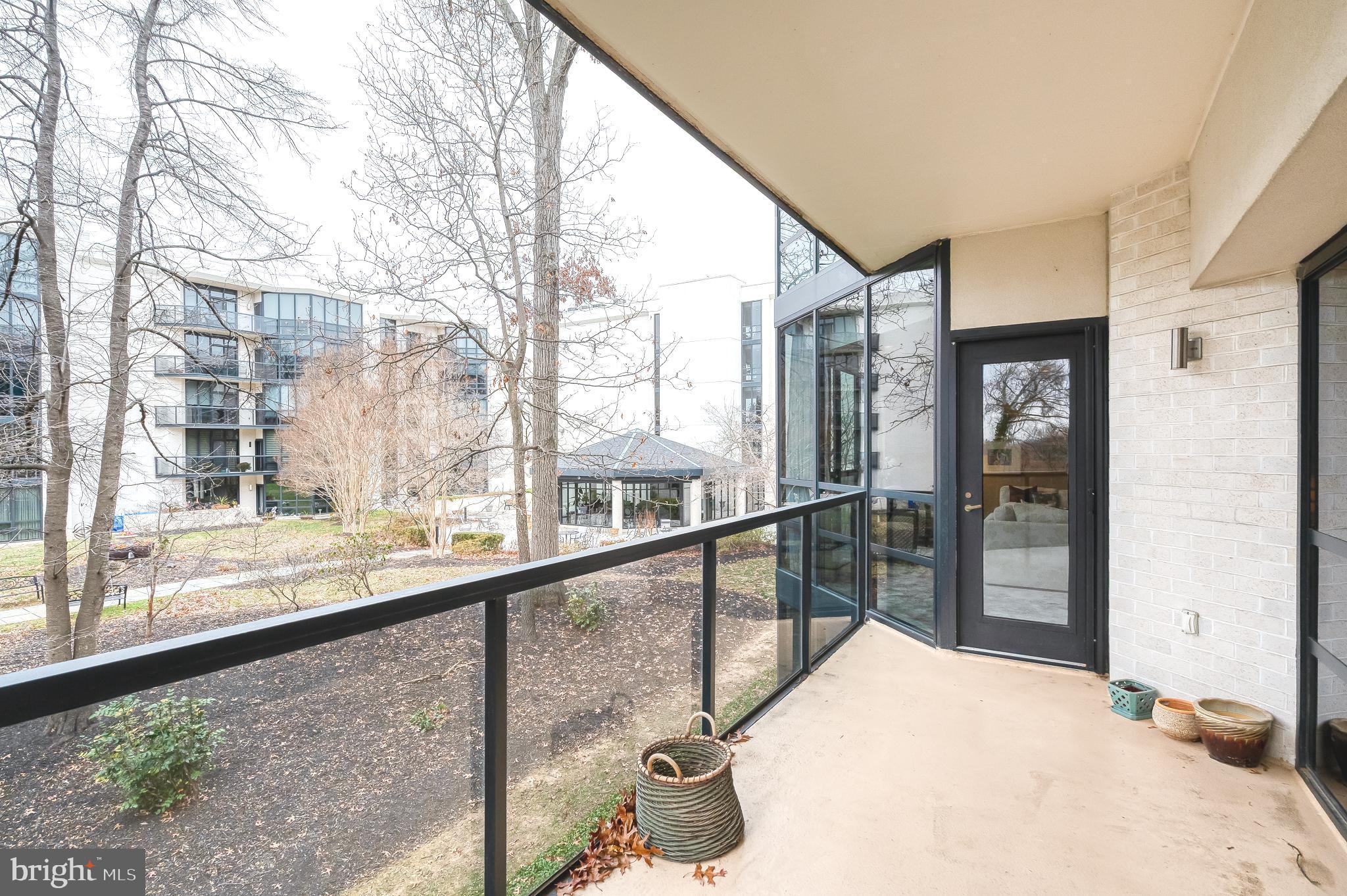 PAVILION IN THE PARK - Residential