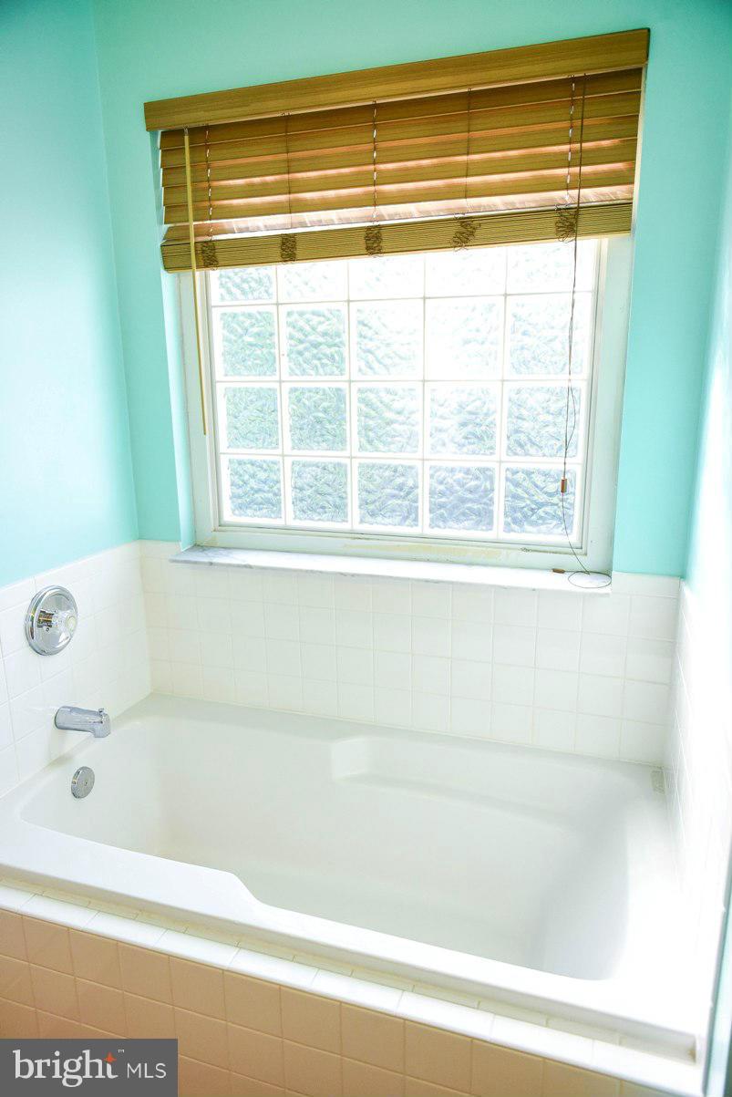 HICKORY HILLS - Residential