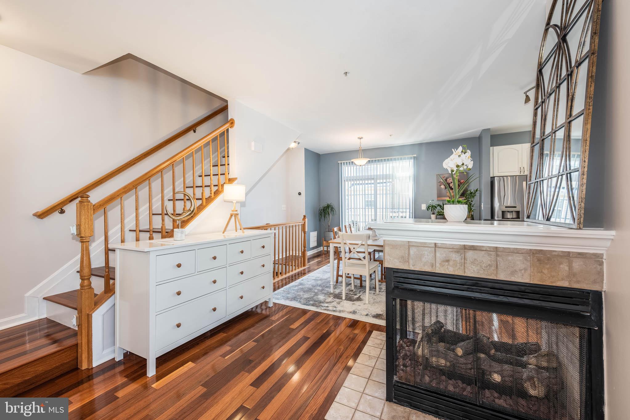 HIGH VIEW AT HUNT VALLEY - Residential