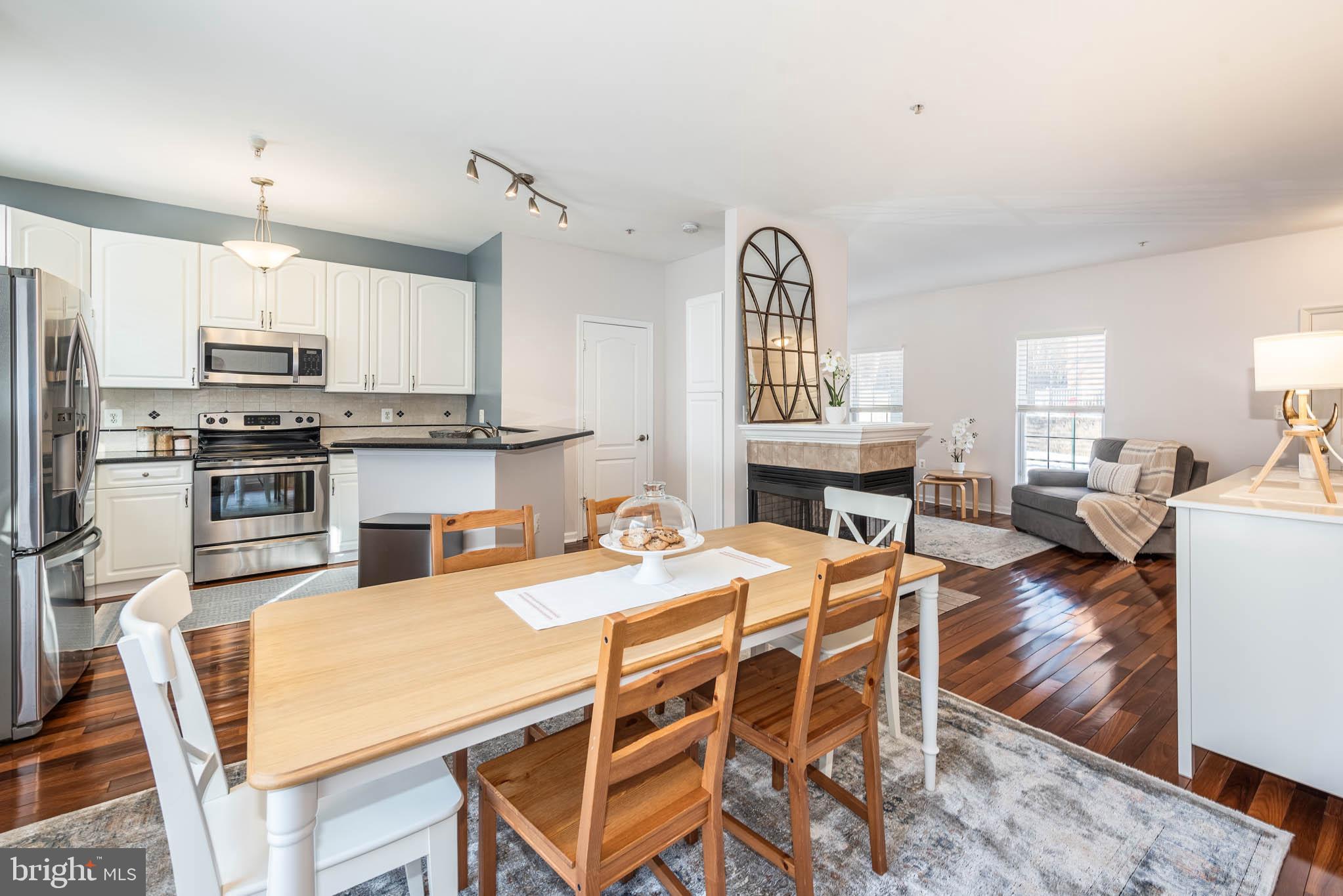 HIGH VIEW AT HUNT VALLEY - Residential