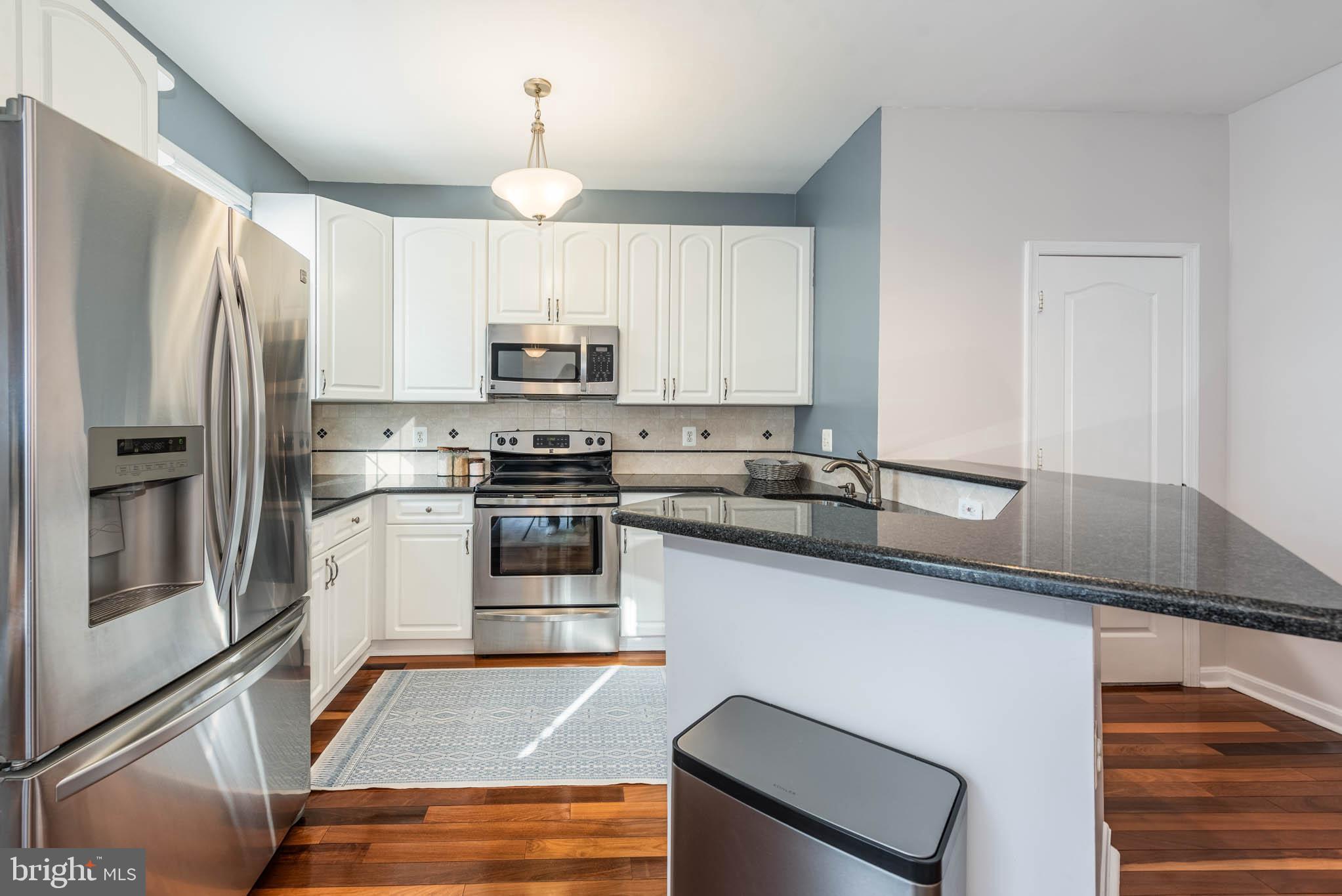 HIGH VIEW AT HUNT VALLEY - Residential