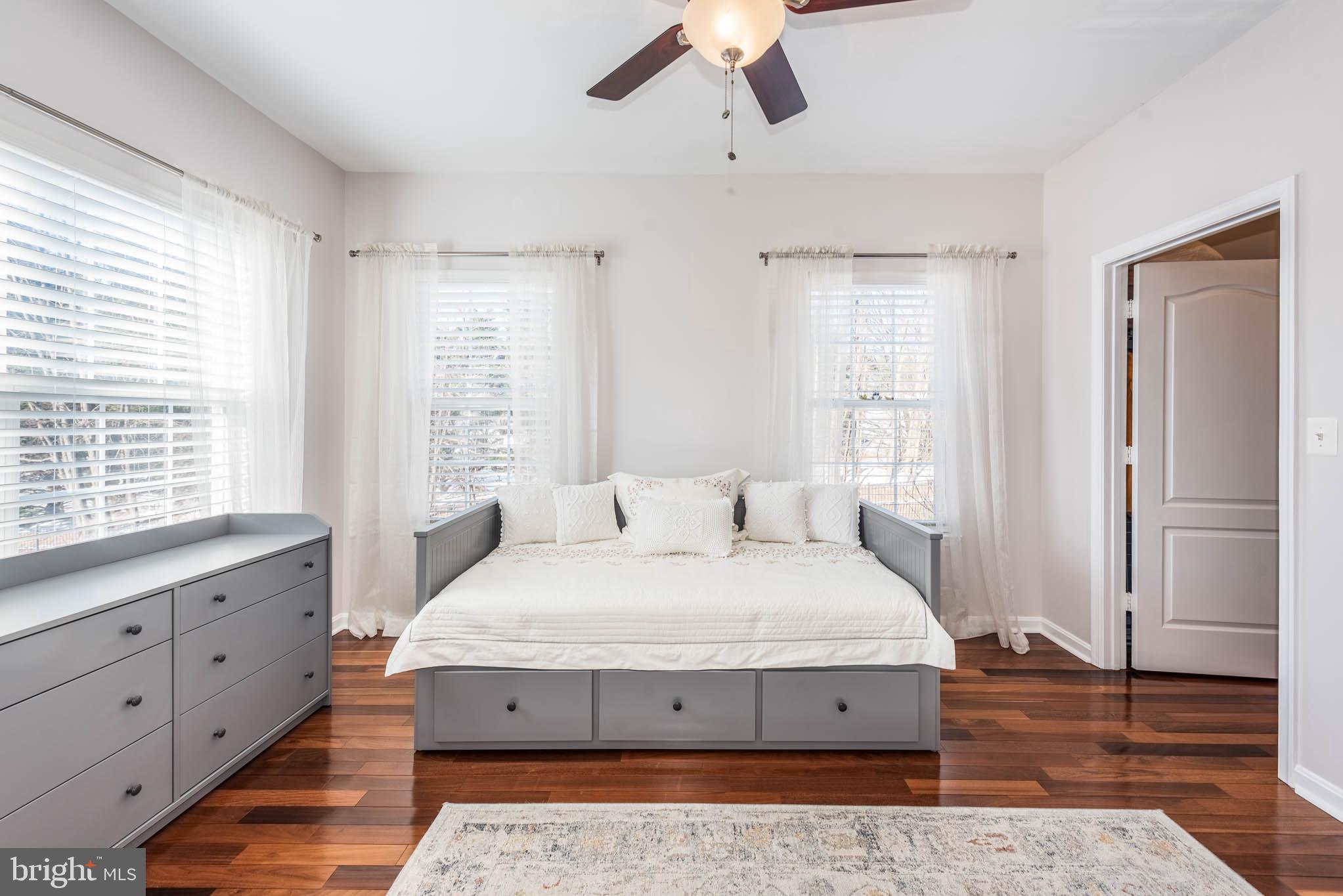 HIGH VIEW AT HUNT VALLEY - Residential
