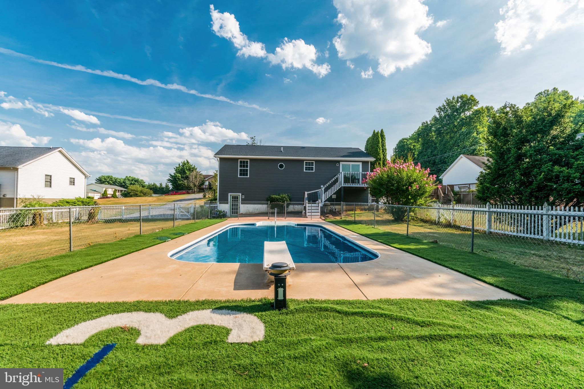 FAIRFIELD - Residential