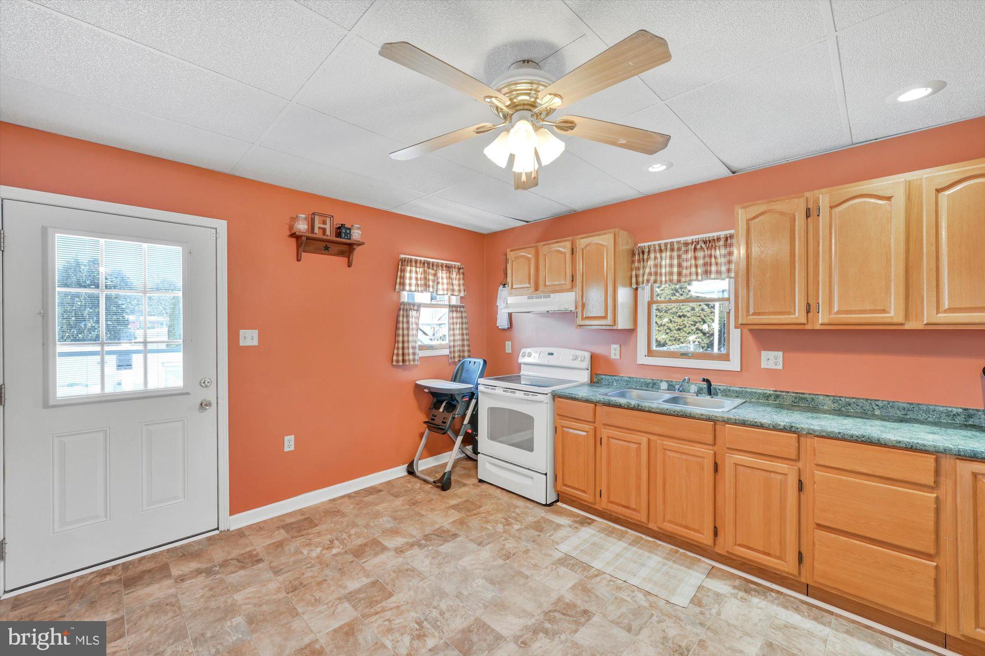 FRACKVILLE - Residential