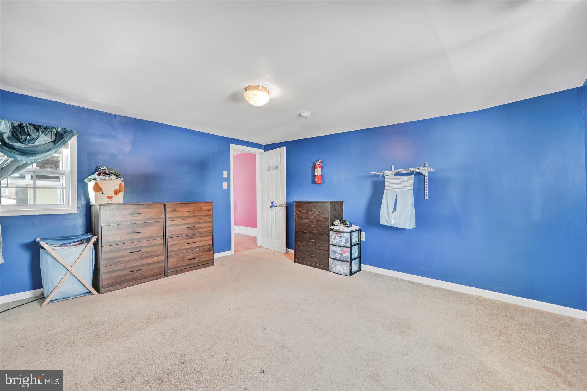 FRACKVILLE - Residential