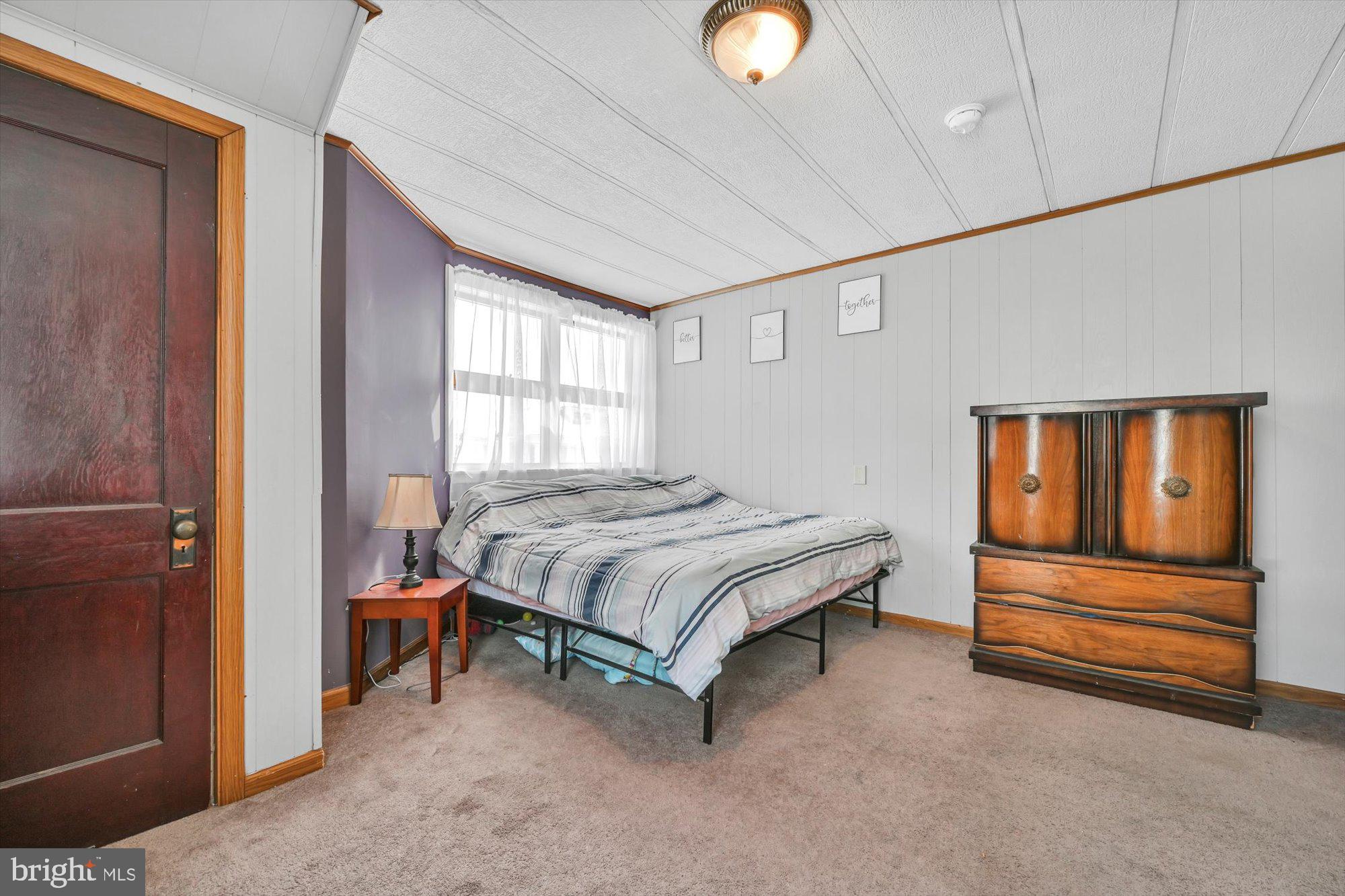 FRACKVILLE - Residential