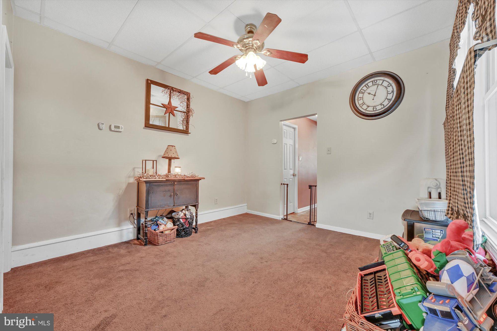 FRACKVILLE - Residential