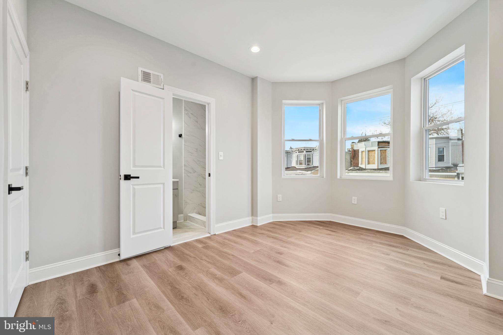 PHILADELPHIA - Residential