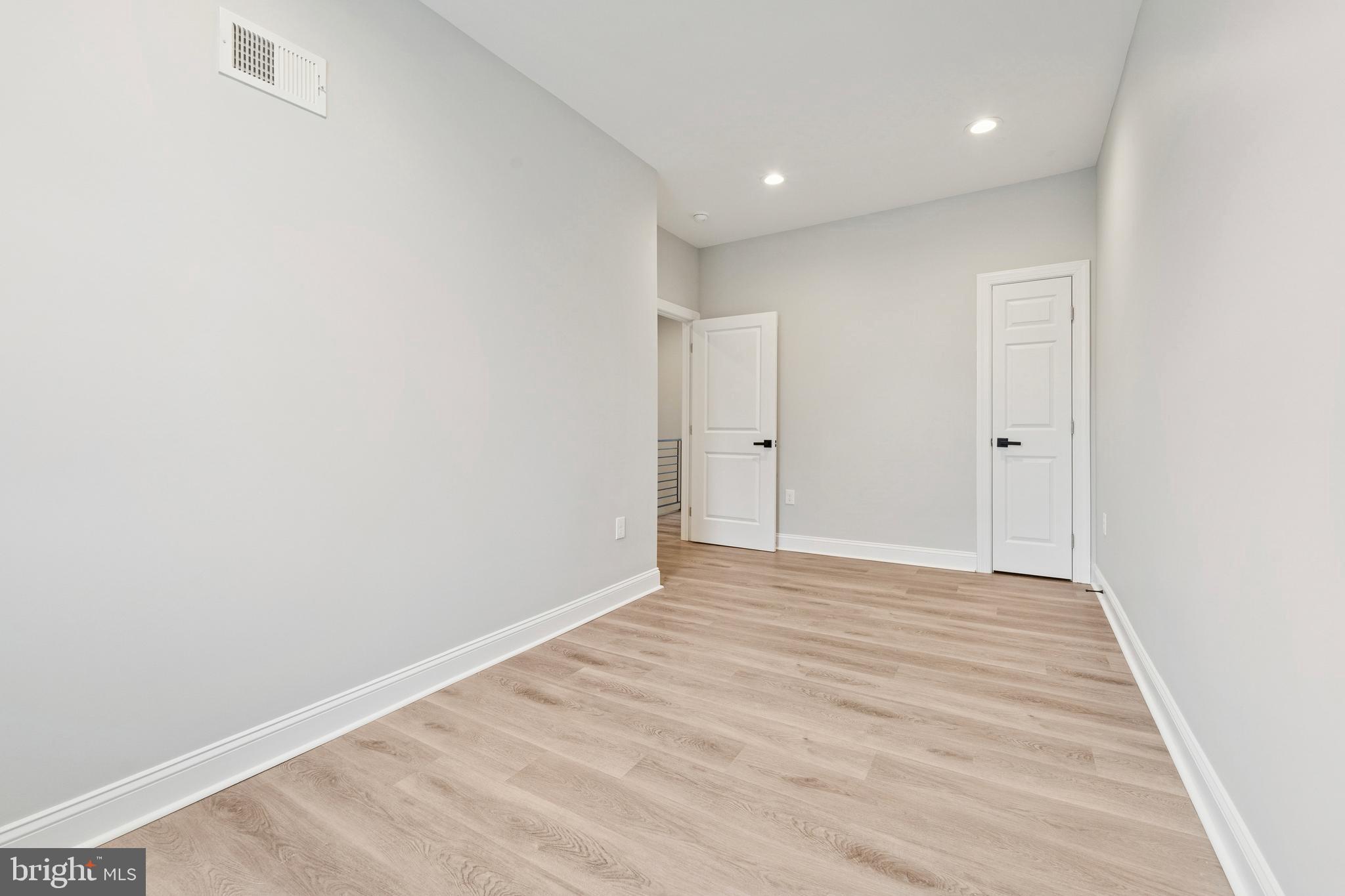 PHILADELPHIA - Residential