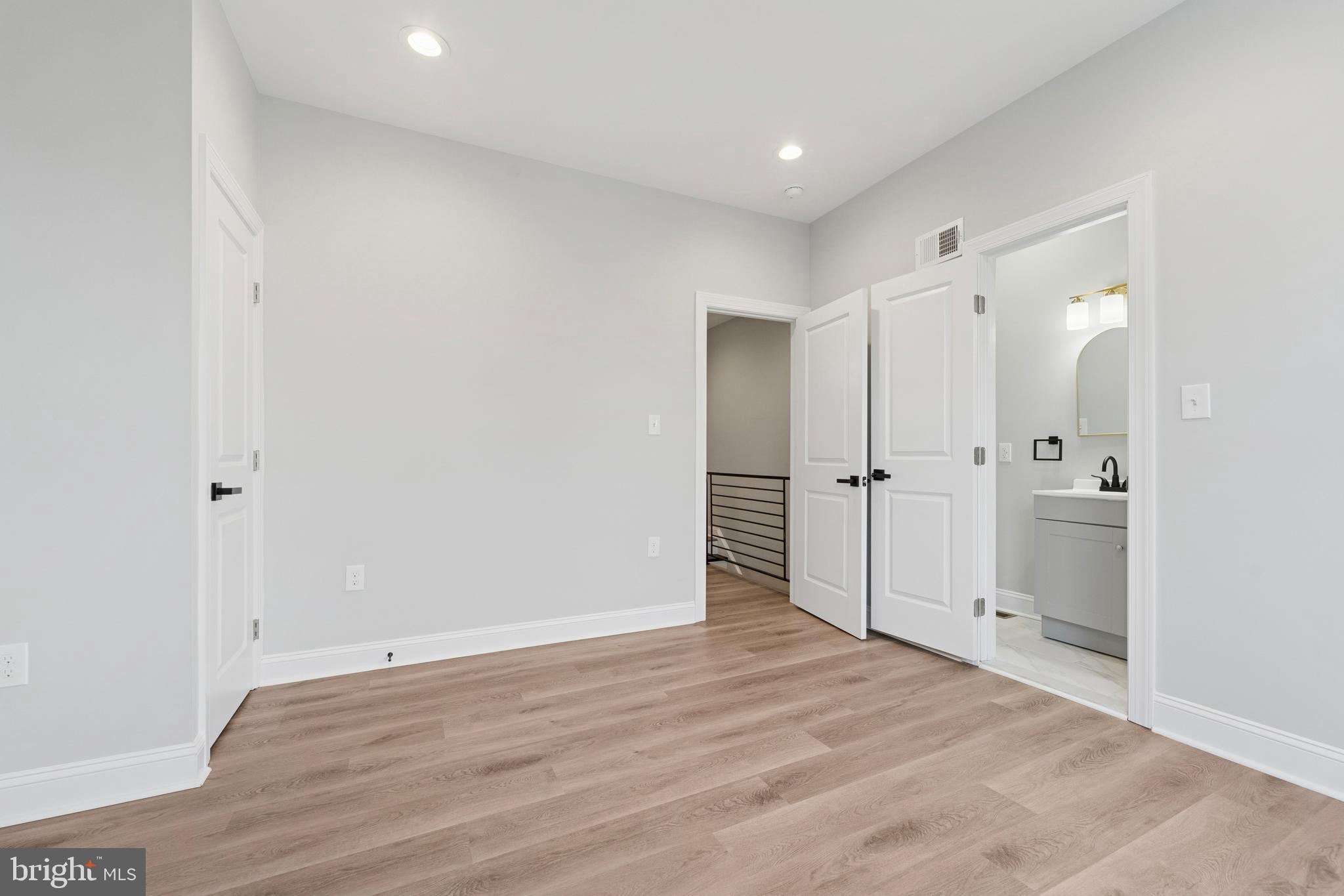 PHILADELPHIA - Residential