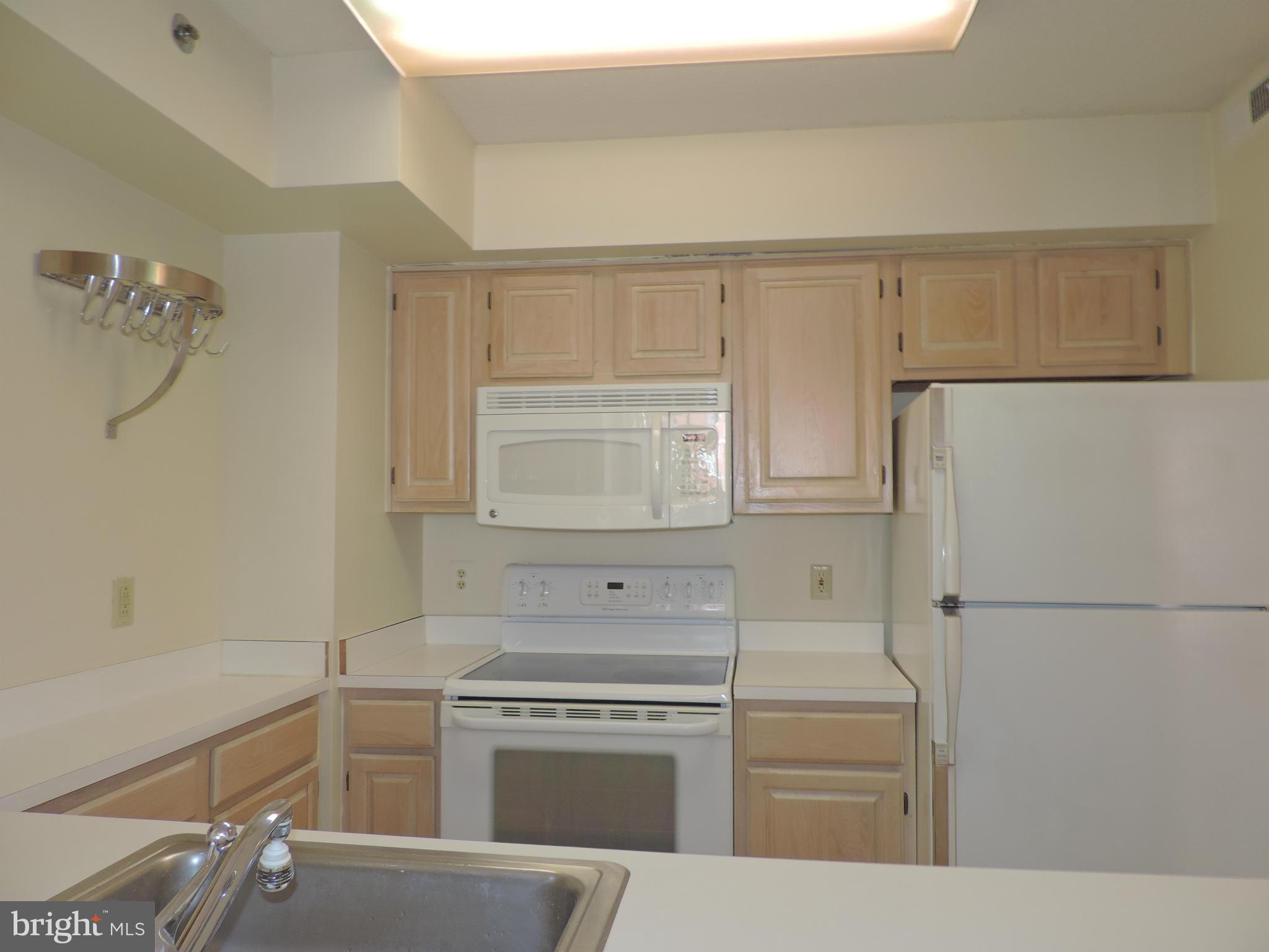 BRADDOCK PLACE - Residential Lease