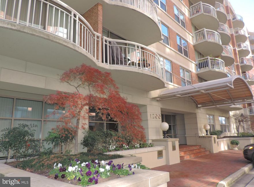 Utilities included with garage parking. 1 bedroom 1 bath condo freshly painted with new carpet. Walk-in closet and bath with jacuzzi tub.  Kitchen with modern appliances.  Nice-sized balcony off of living room. Terrific building with loads of amenities that include: fitness center, pool, sauna. Walk to Braddock Road Metro, Sugar Shack Donuts, Trader Joes, Capital Bikeshare, restaurants & more.