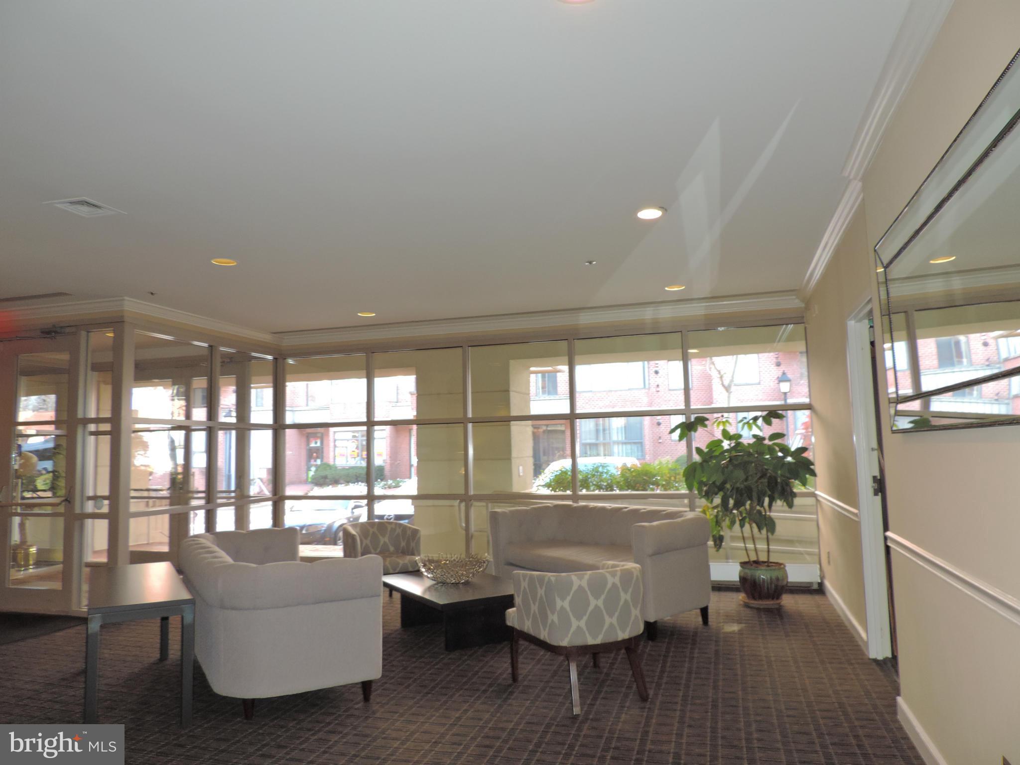 BRADDOCK PLACE - Residential Lease