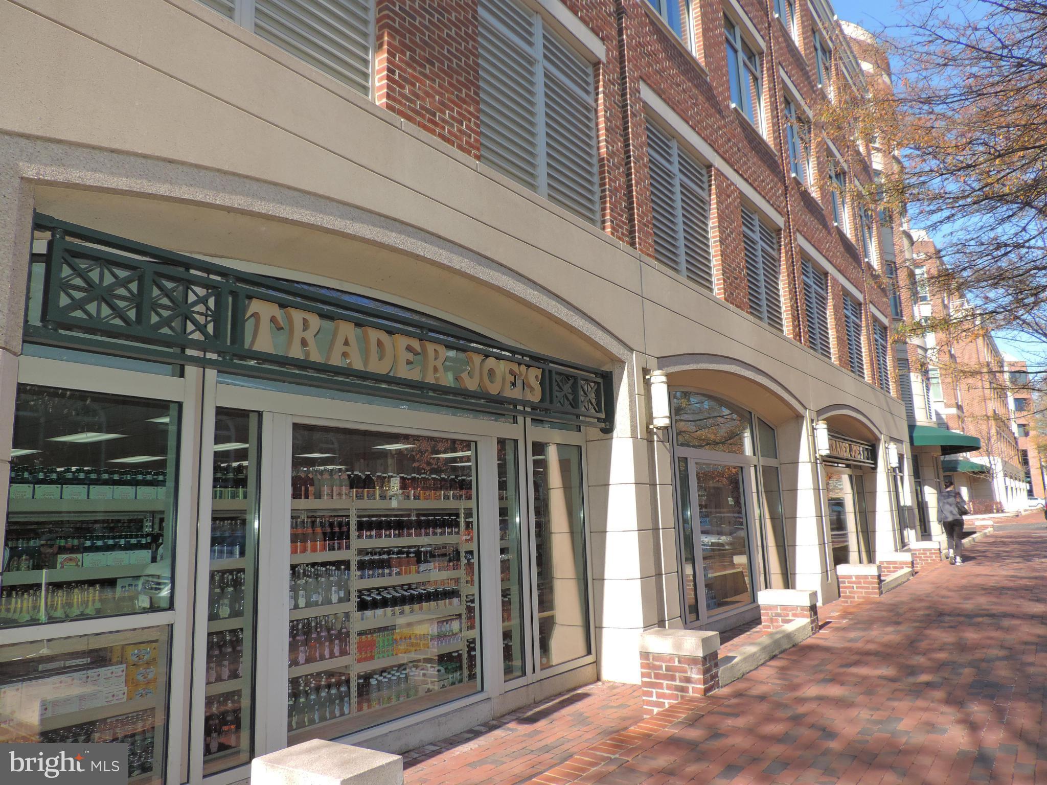 BRADDOCK PLACE - Residential Lease