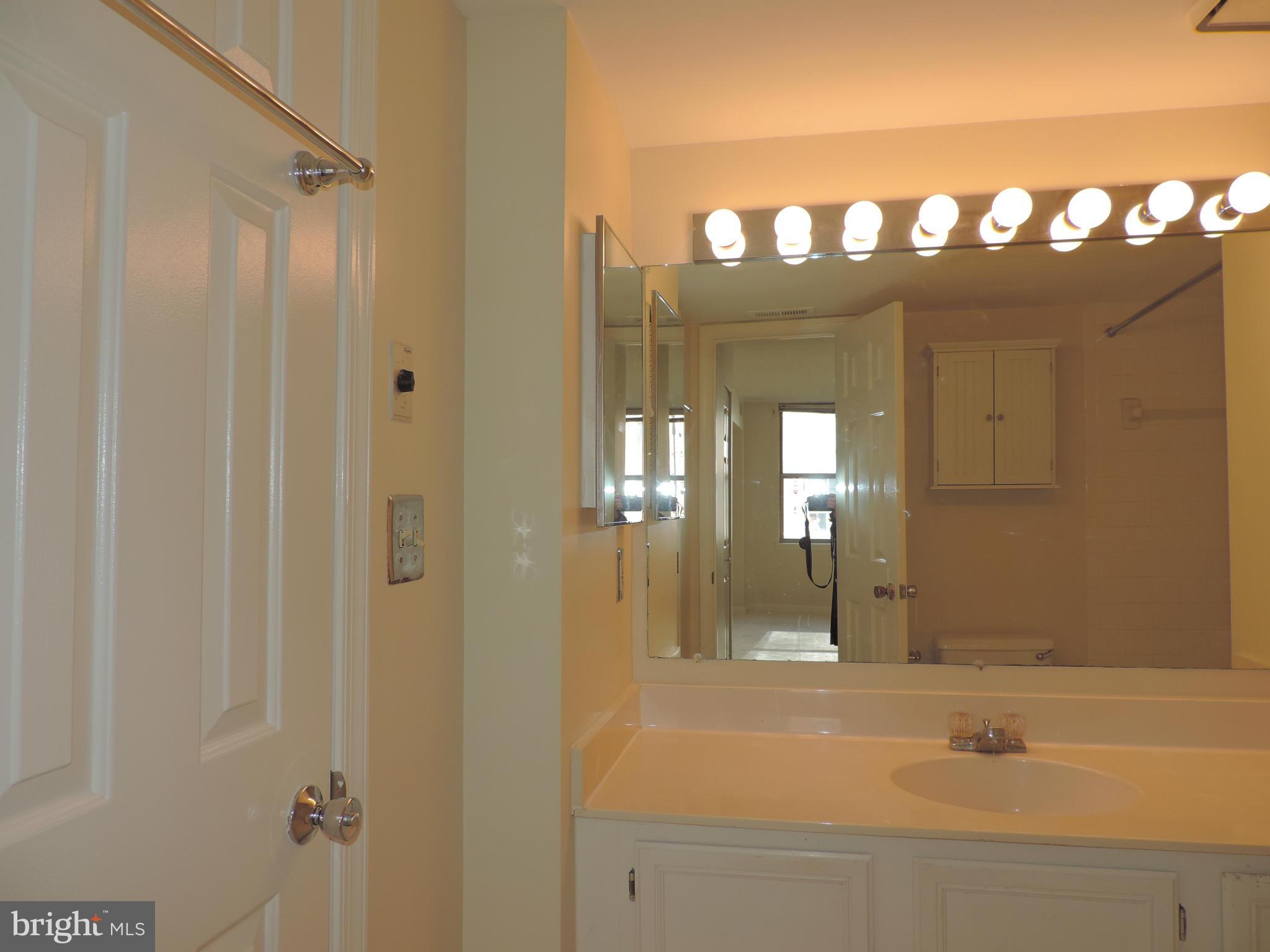 BRADDOCK PLACE - Residential Lease