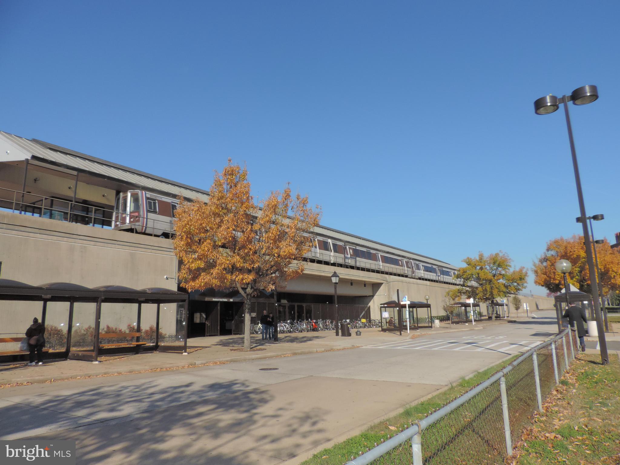 BRADDOCK PLACE - Residential Lease